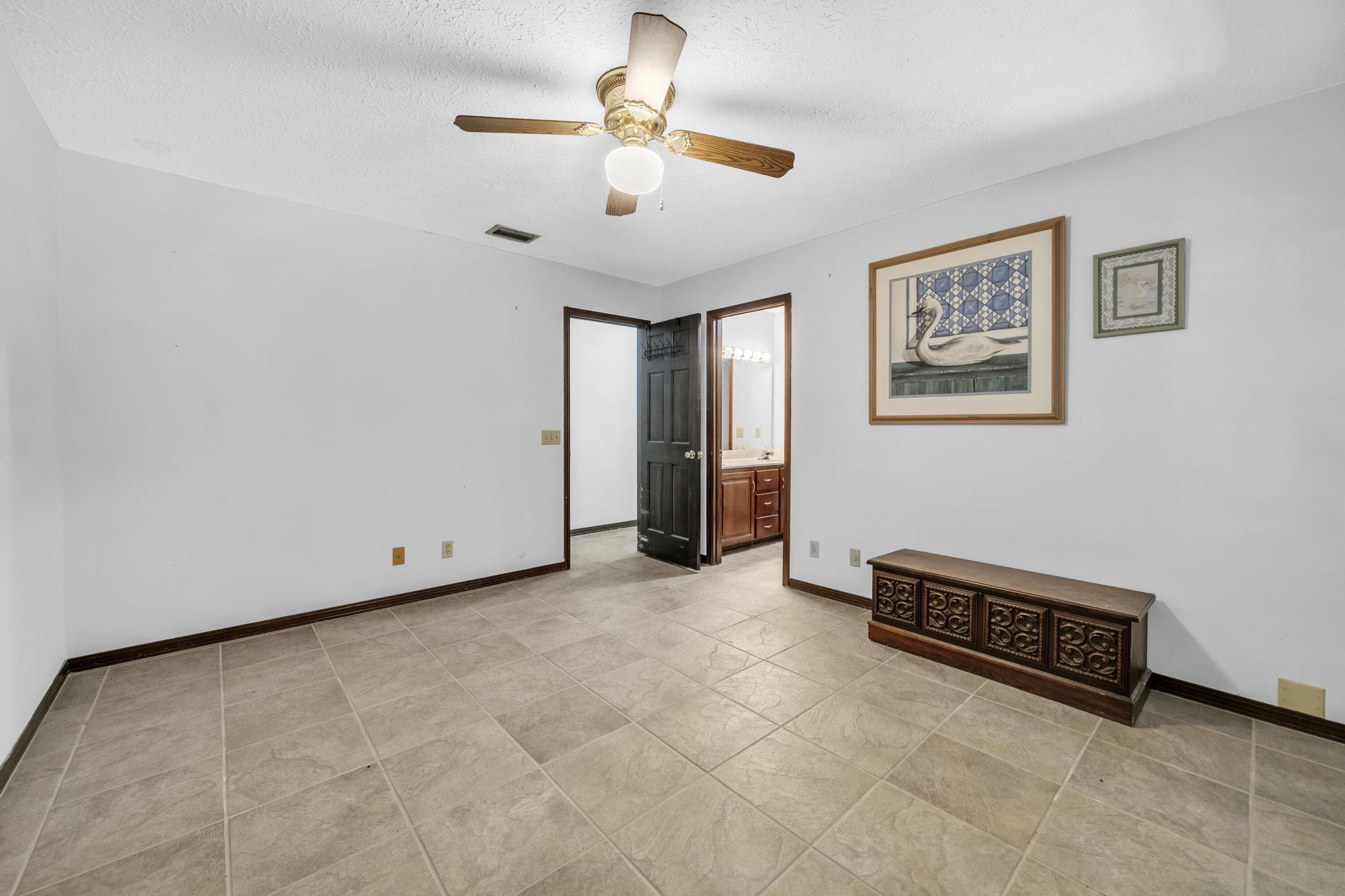 3024 Kingswood Drive