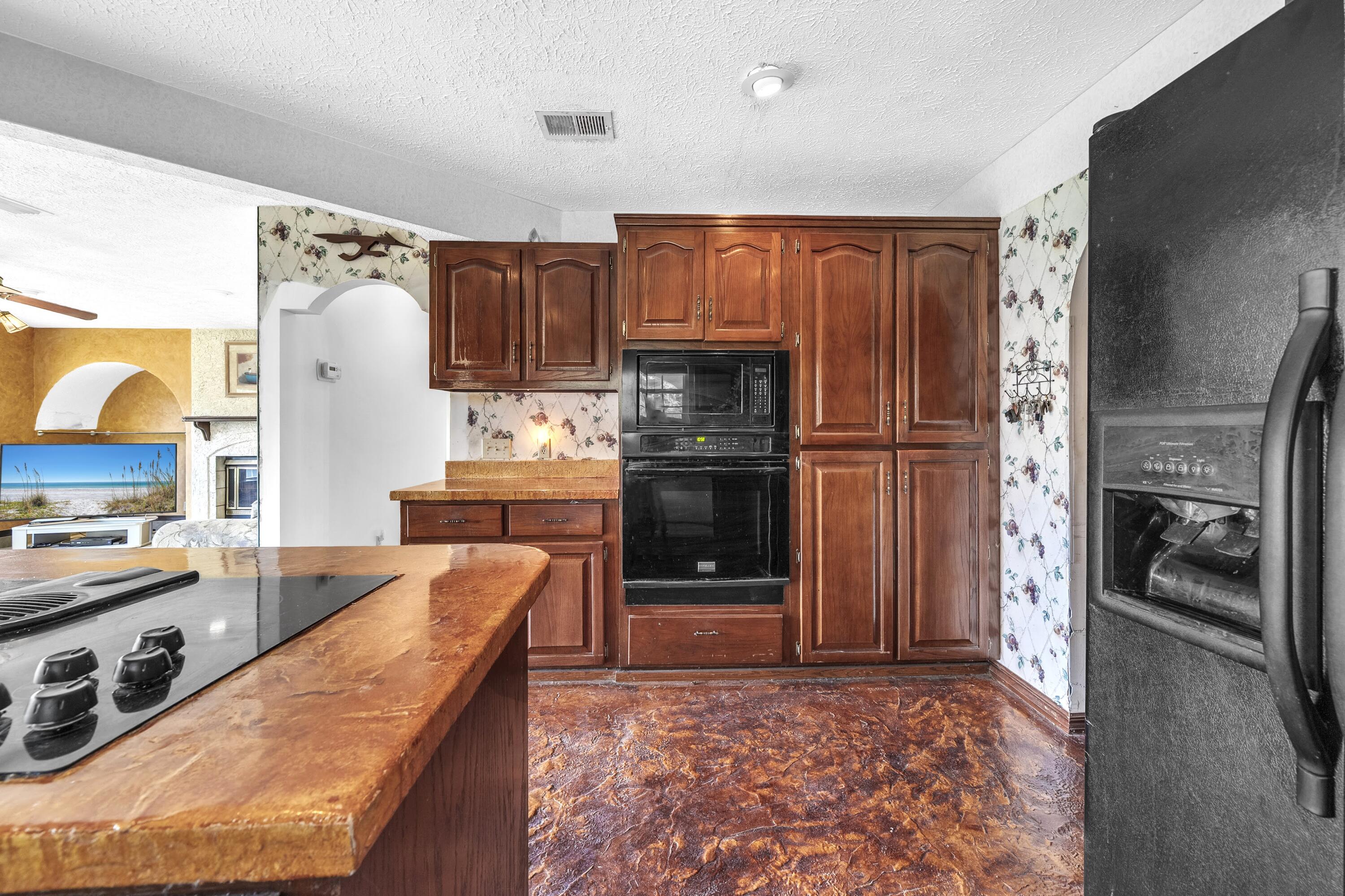 3024 Kingswood Drive