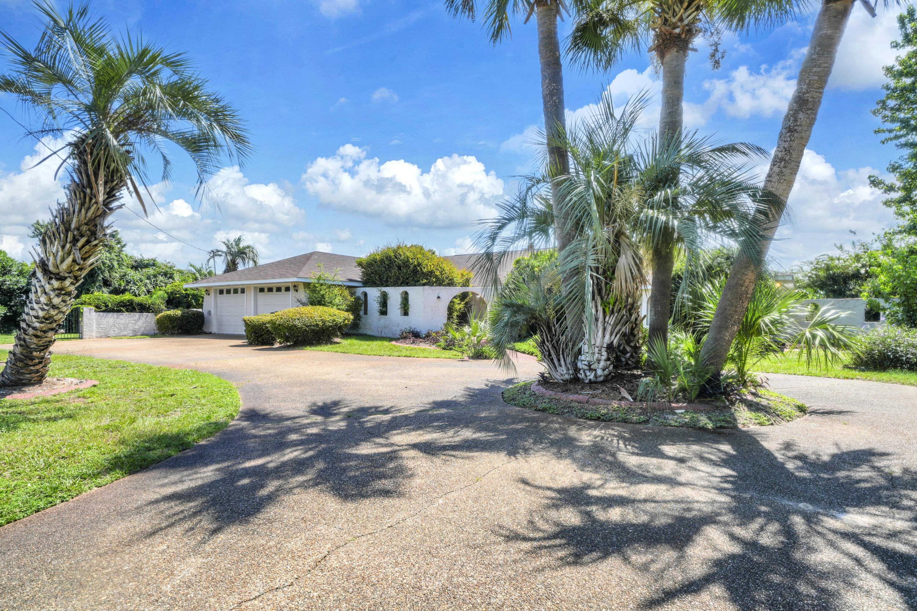 3024 Kingswood Drive