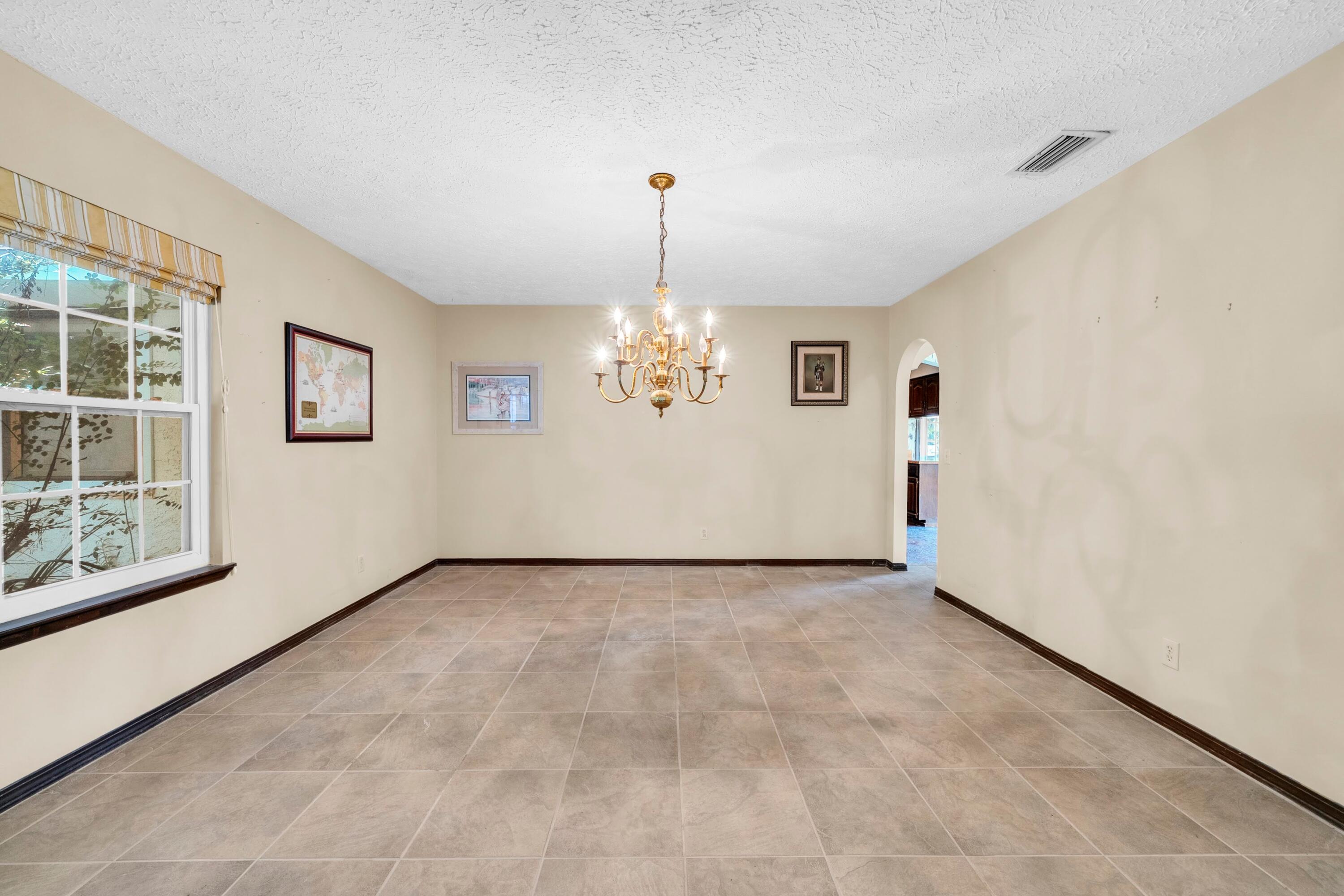 3024 Kingswood Drive