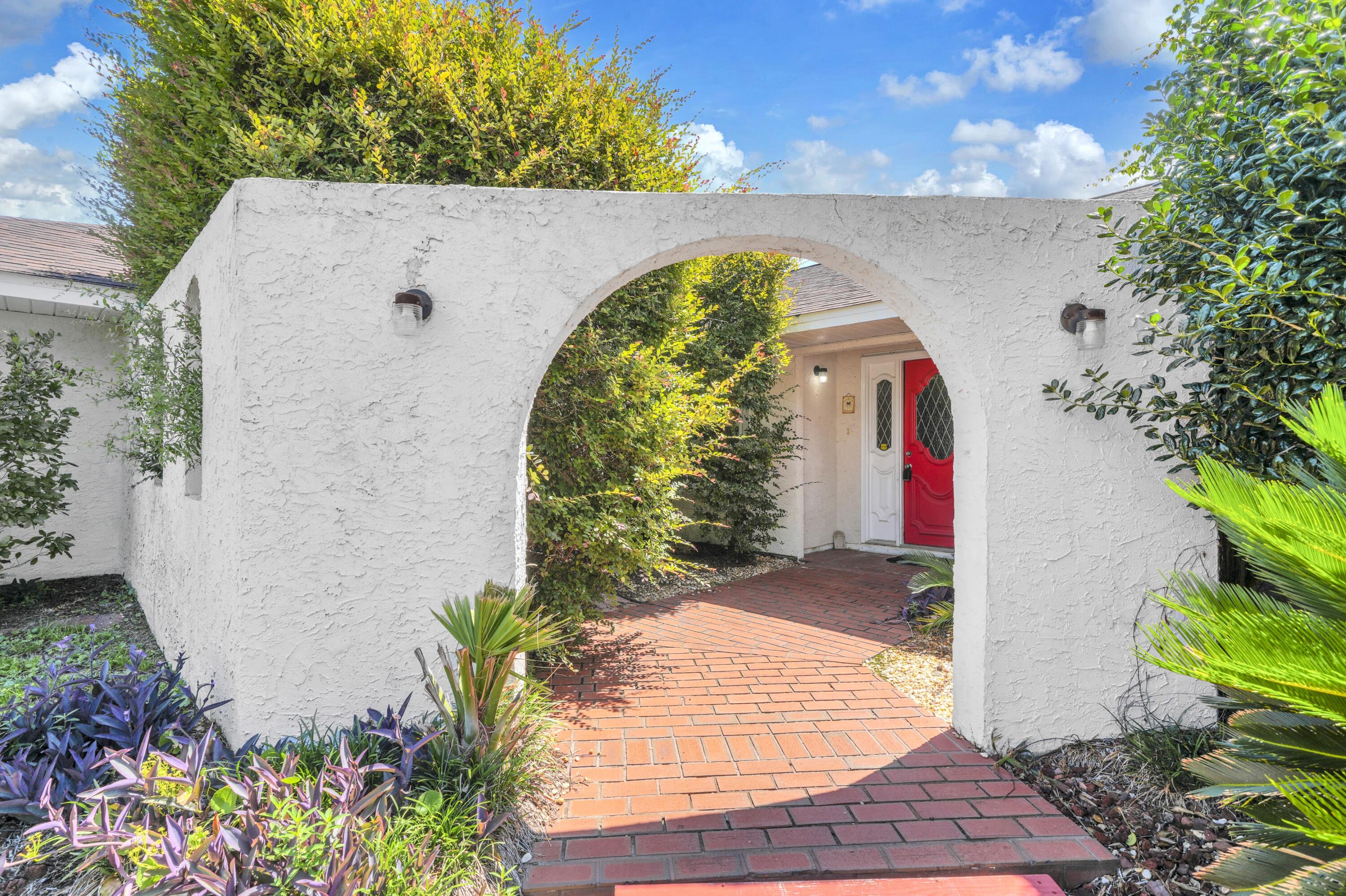 3024 Kingswood Drive