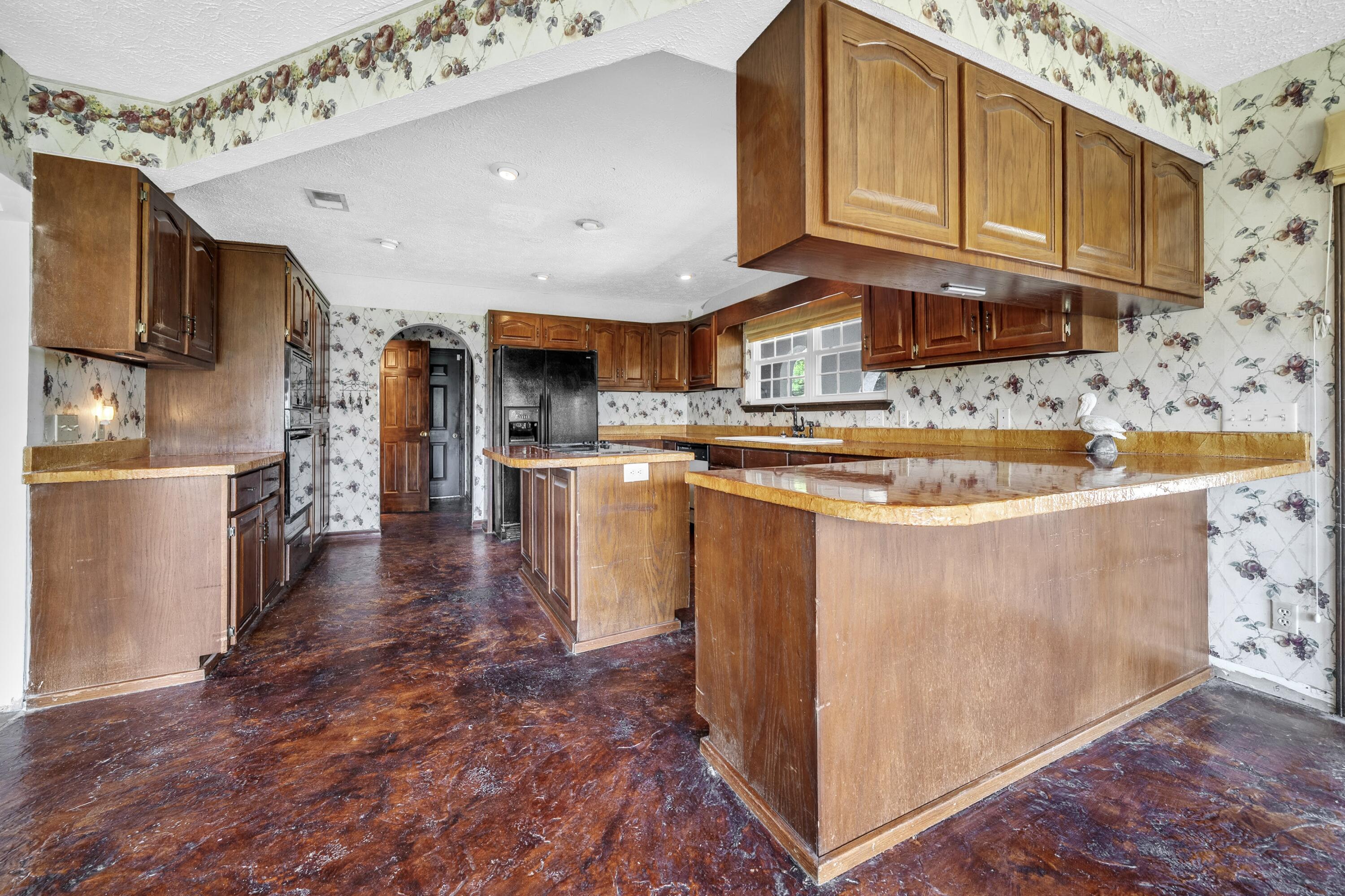 3024 Kingswood Drive
