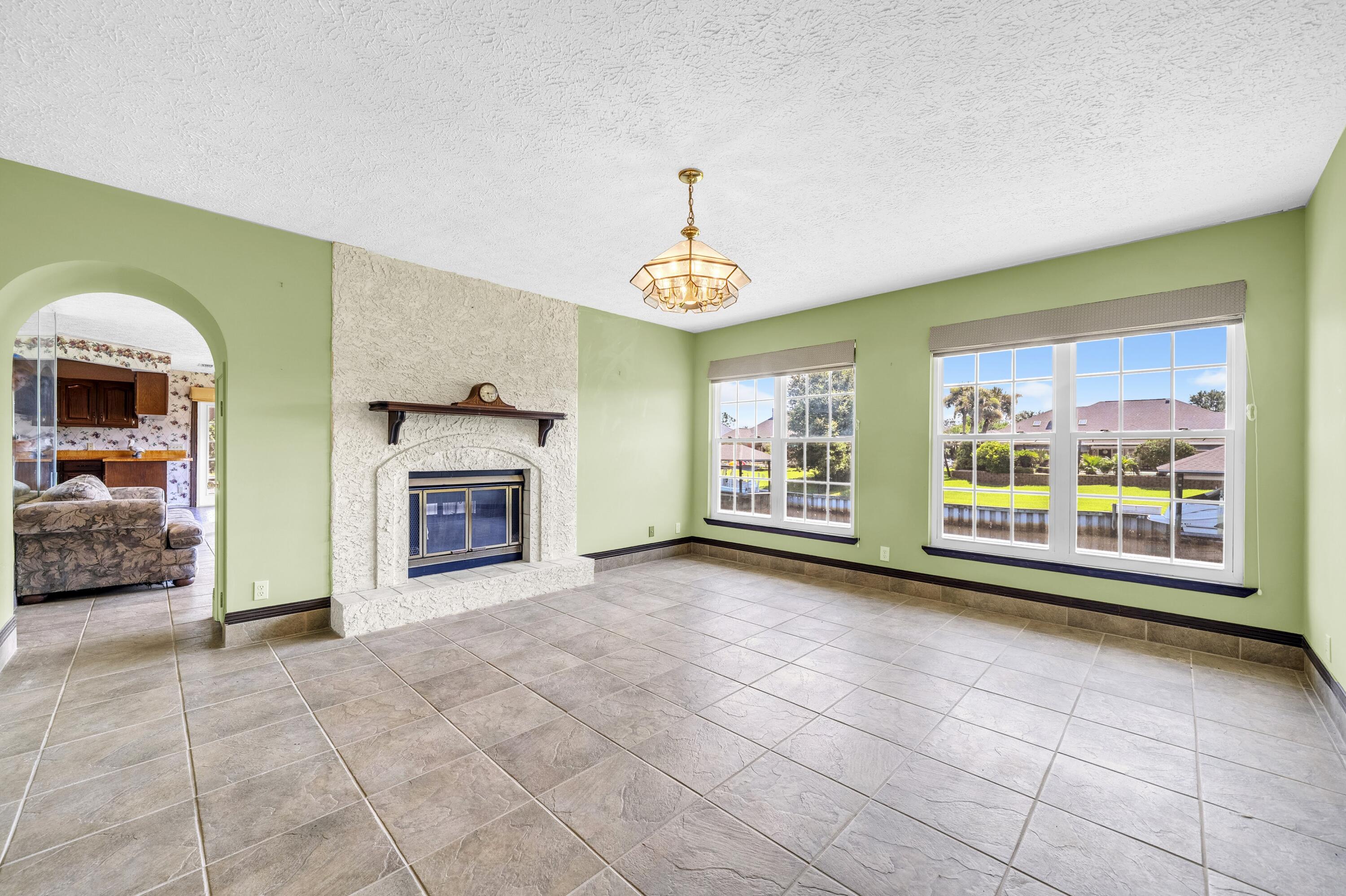 3024 Kingswood Drive