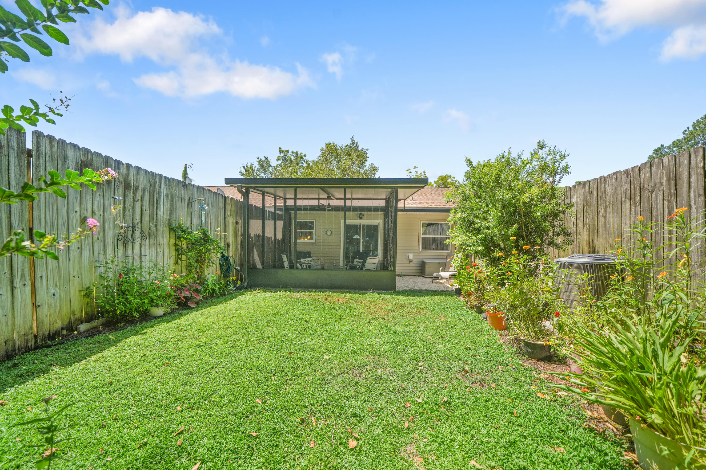 34 Blenheim Lane APT 14