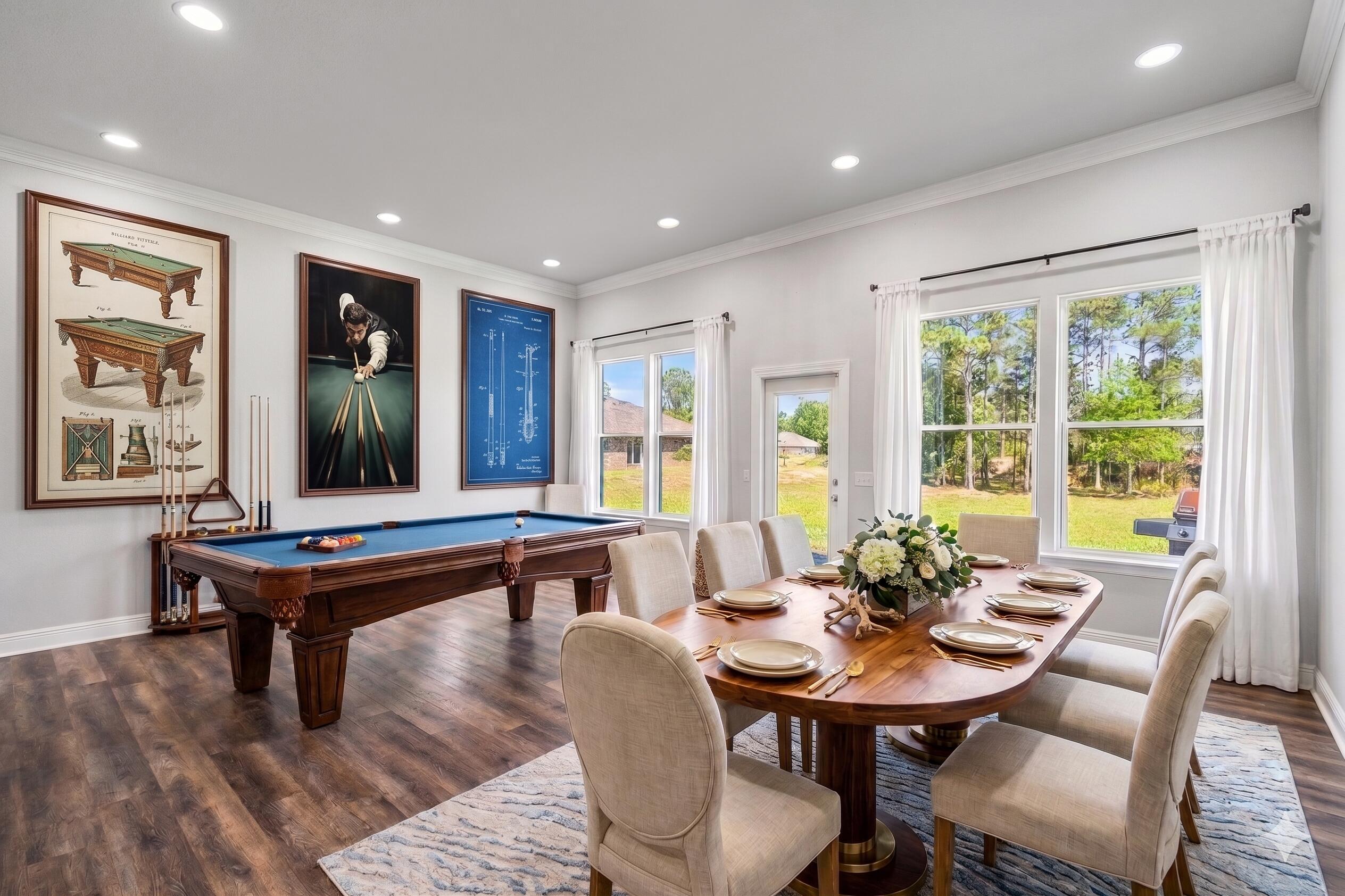 492 E Club House Drive