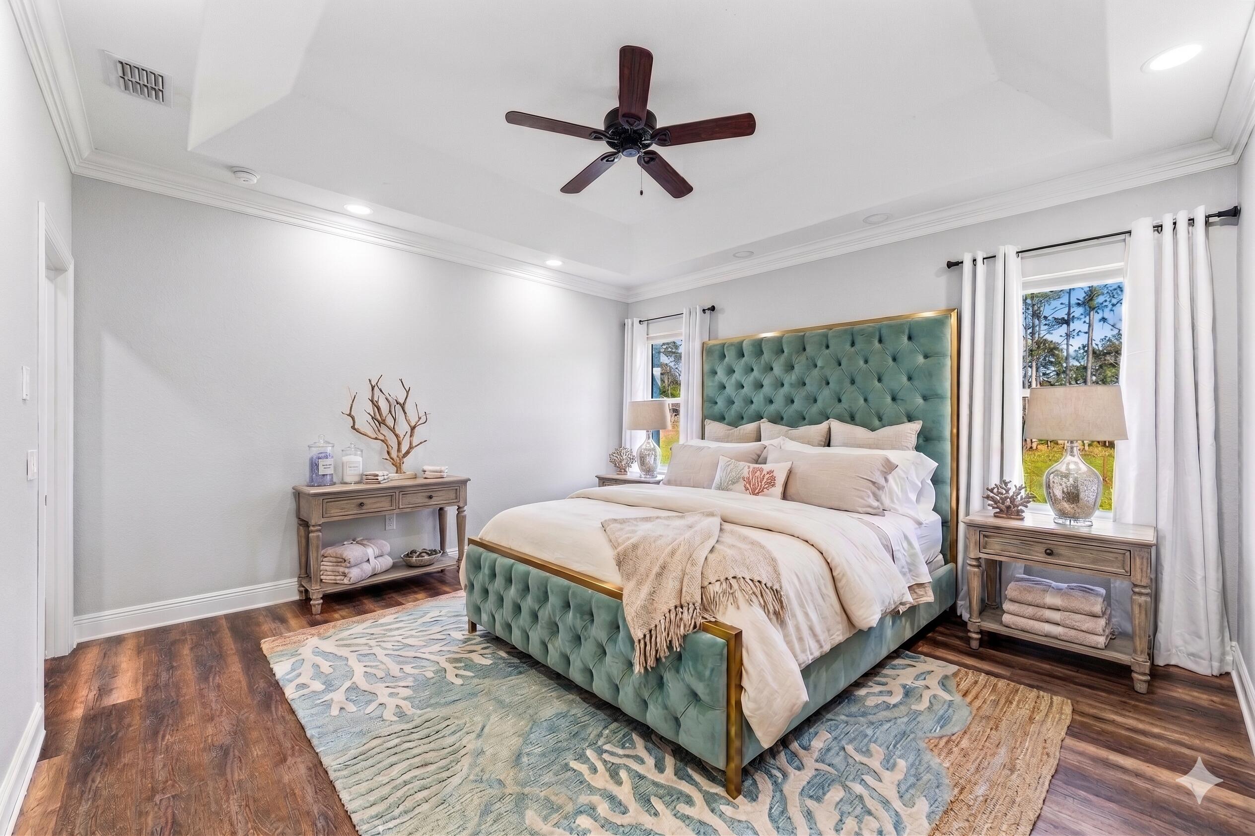 492 E Club House Drive
