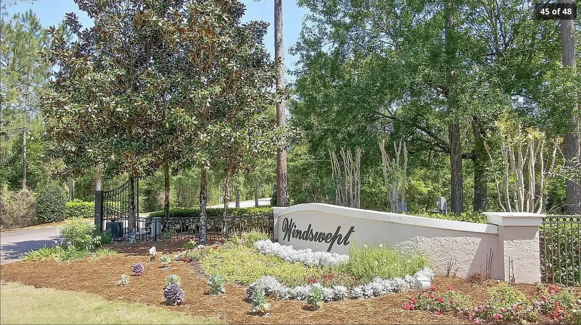 492 E Club House Drive