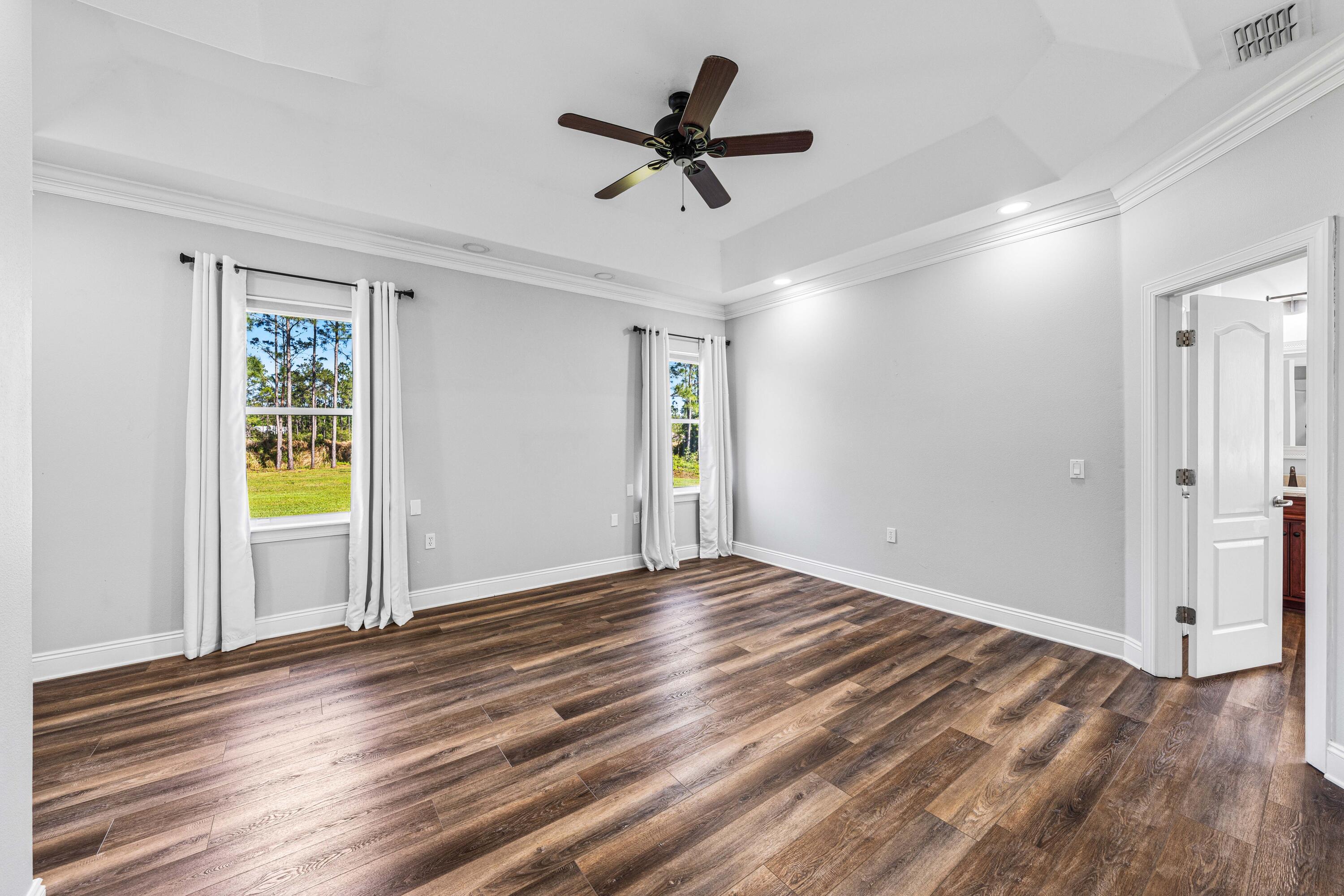 492 E Club House Drive