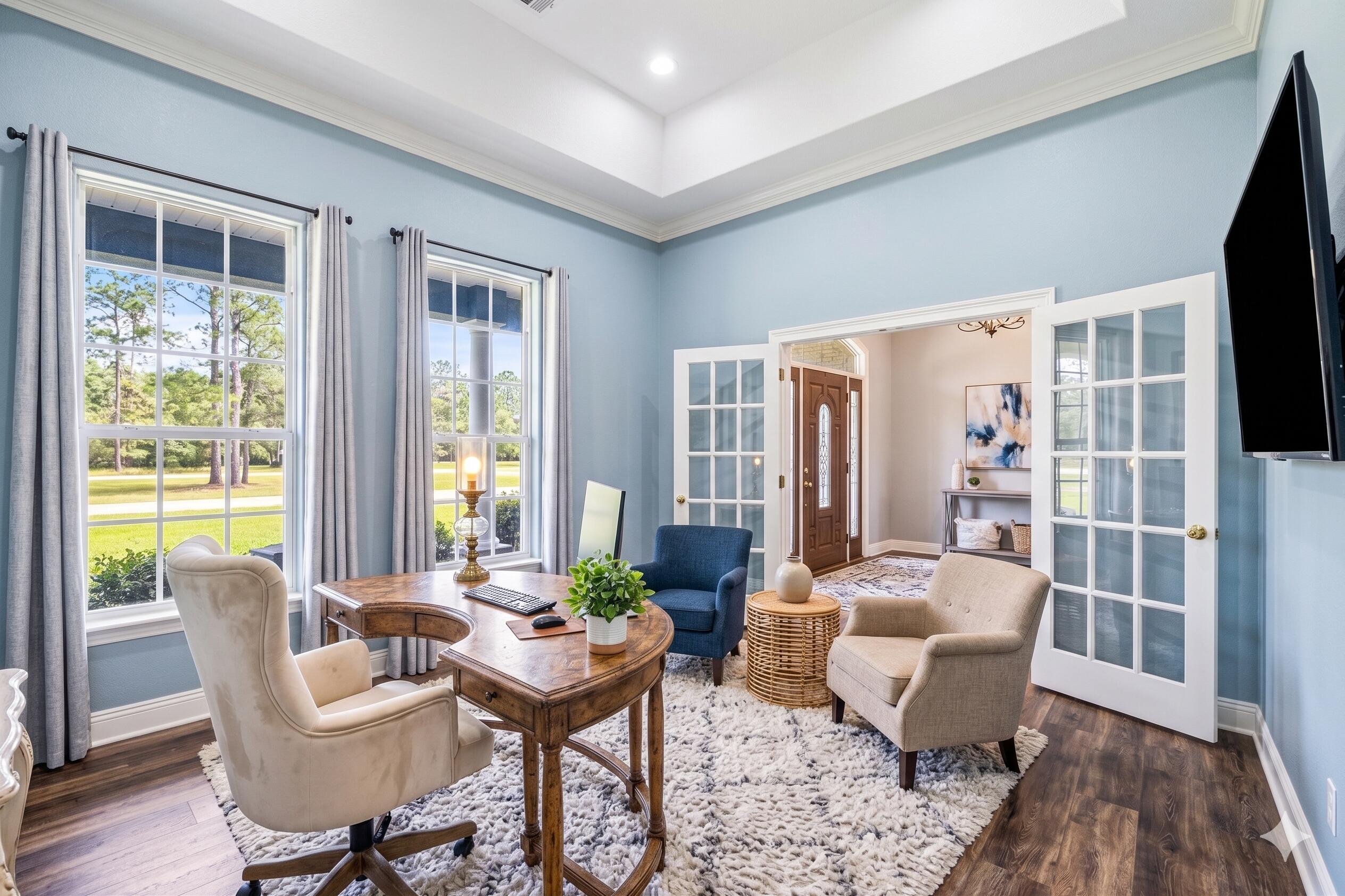 492 E Club House Drive