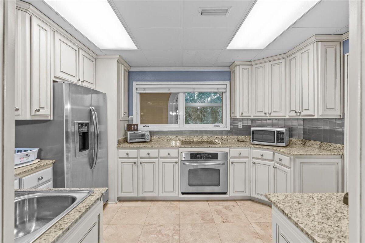 200 Asphodel Drive