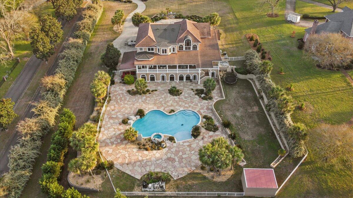 200 Asphodel Drive