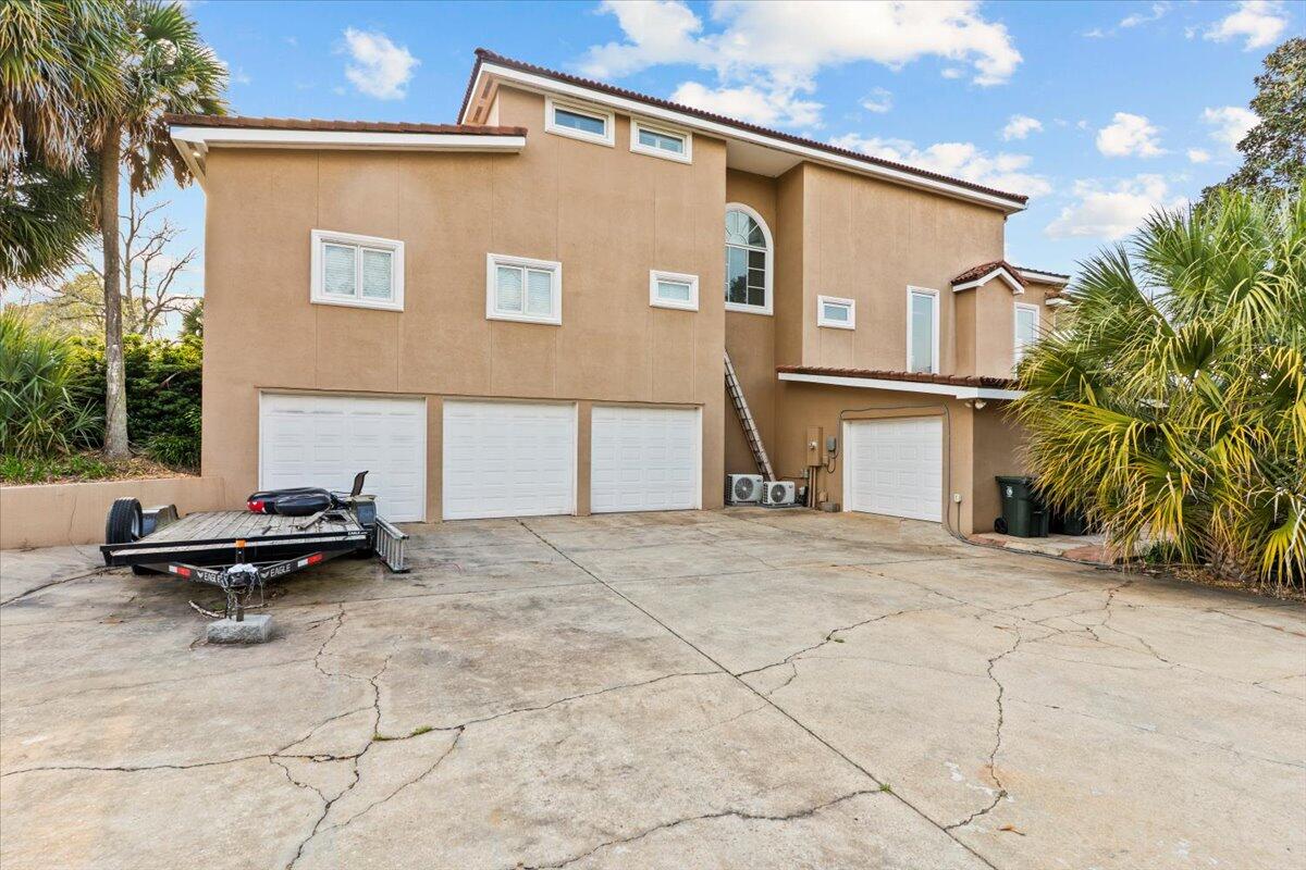 200 Asphodel Drive