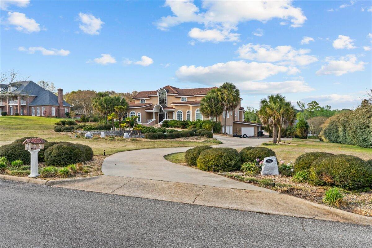 200 Asphodel Drive