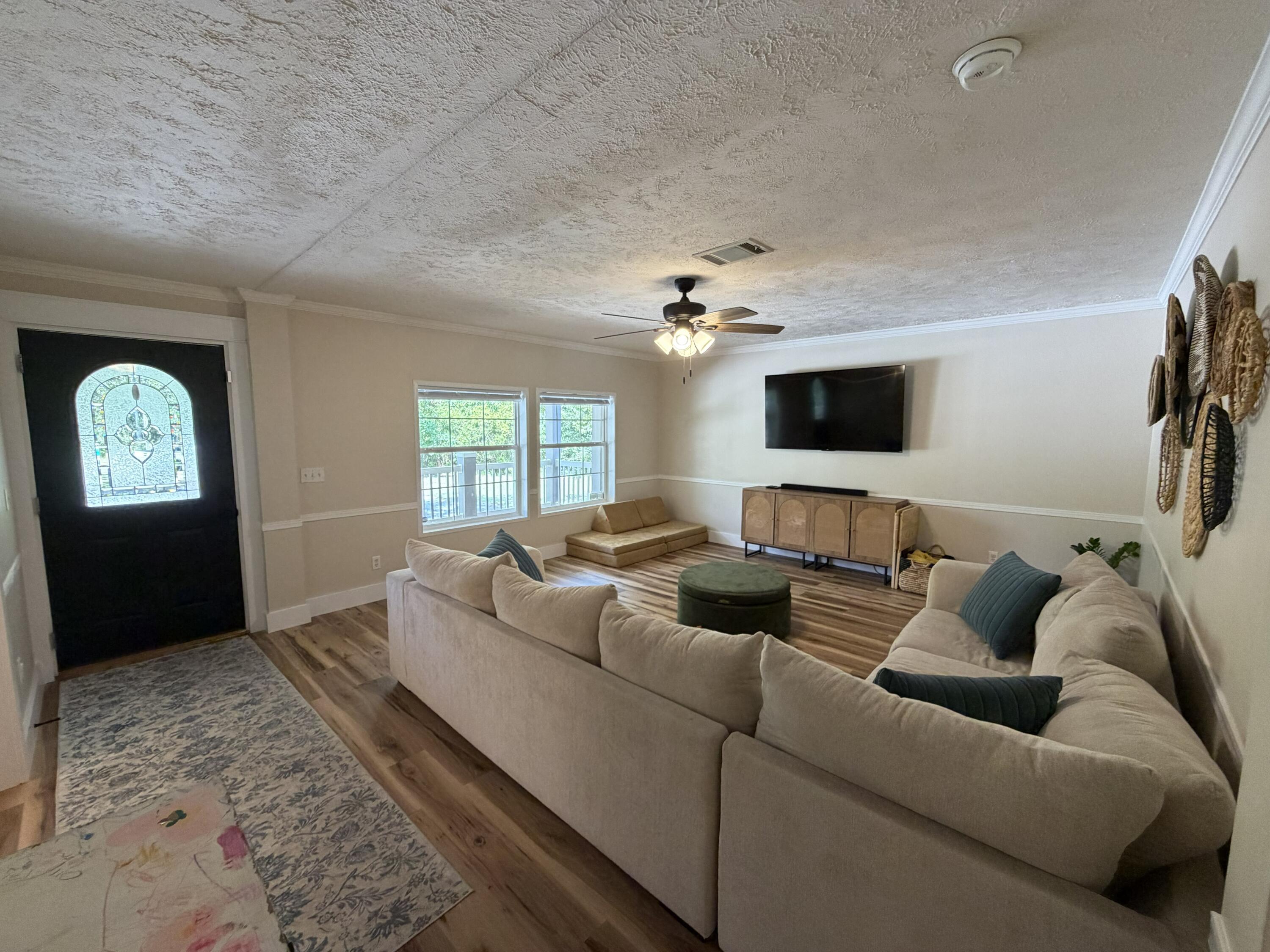 927 Black Creek Boulevard