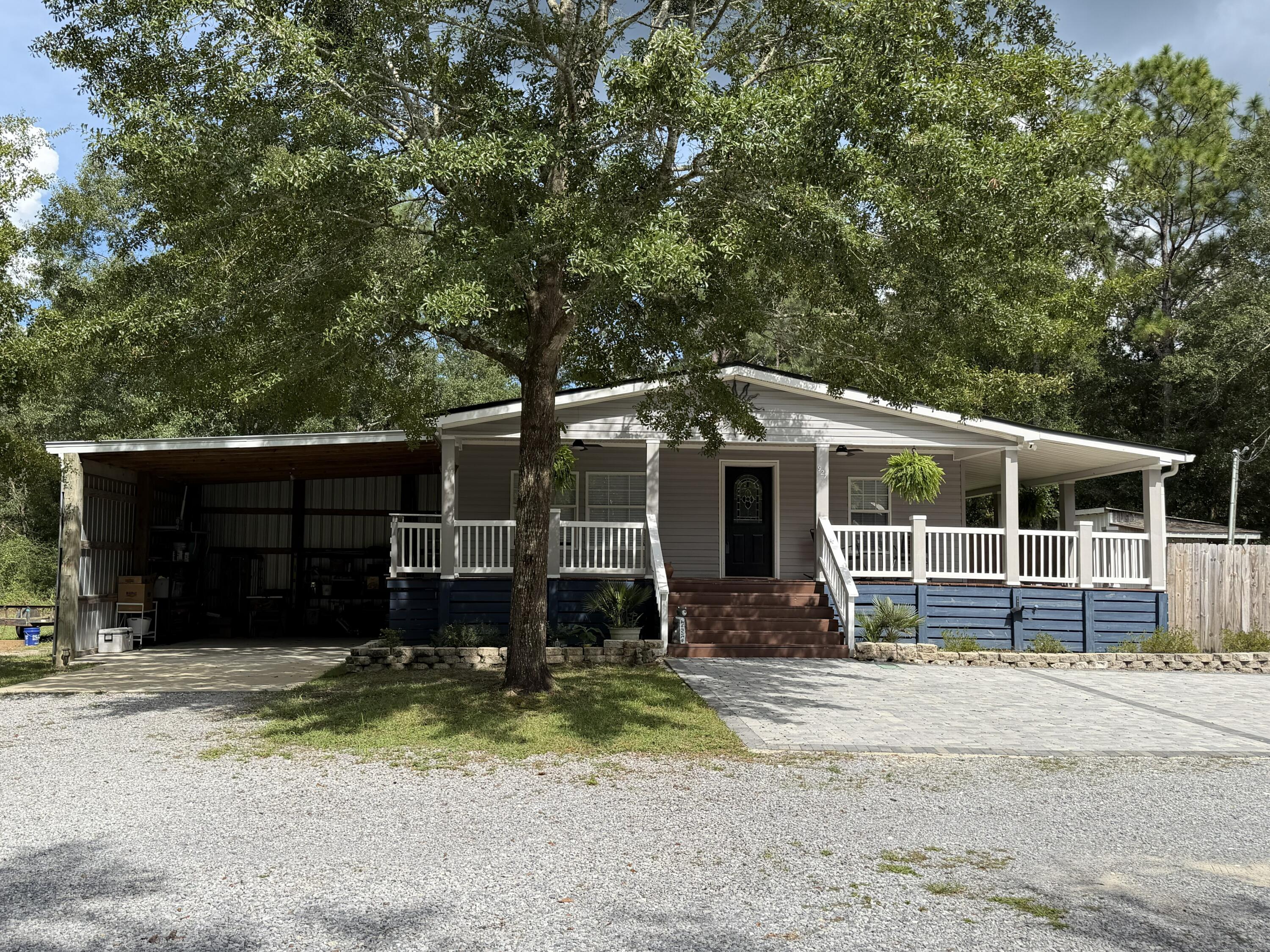 927 Black Creek Boulevard