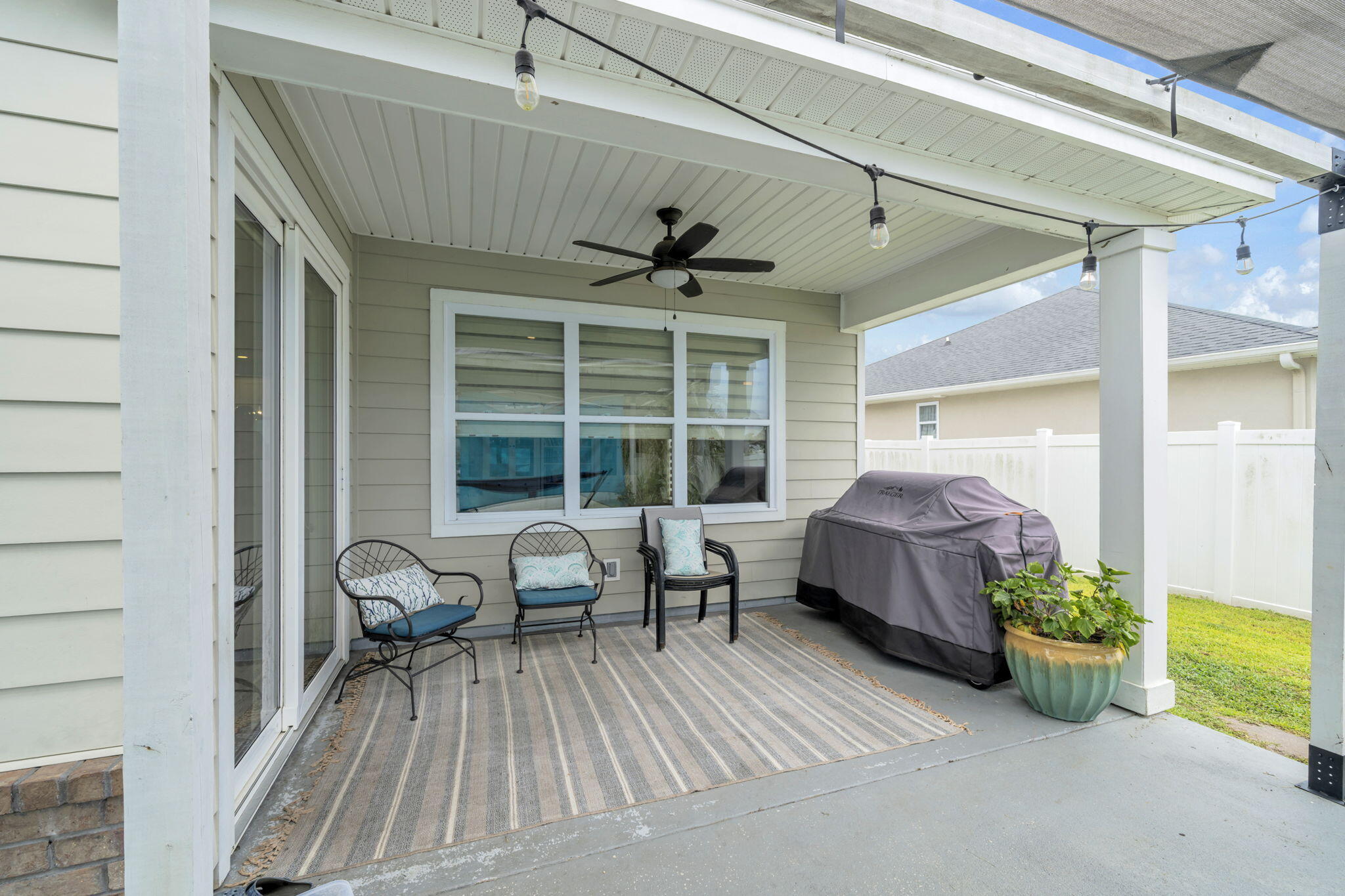 1186 Eisenhower Circle