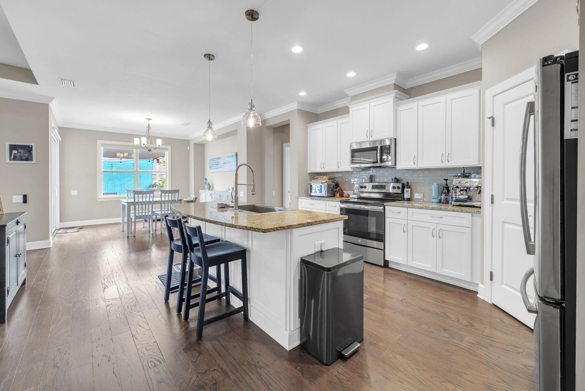 1186 Eisenhower Circle