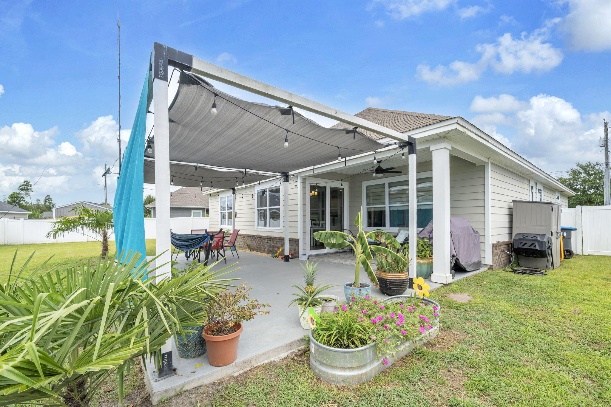 1186 Eisenhower Circle