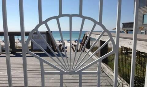 307 Sandy Cay Drive