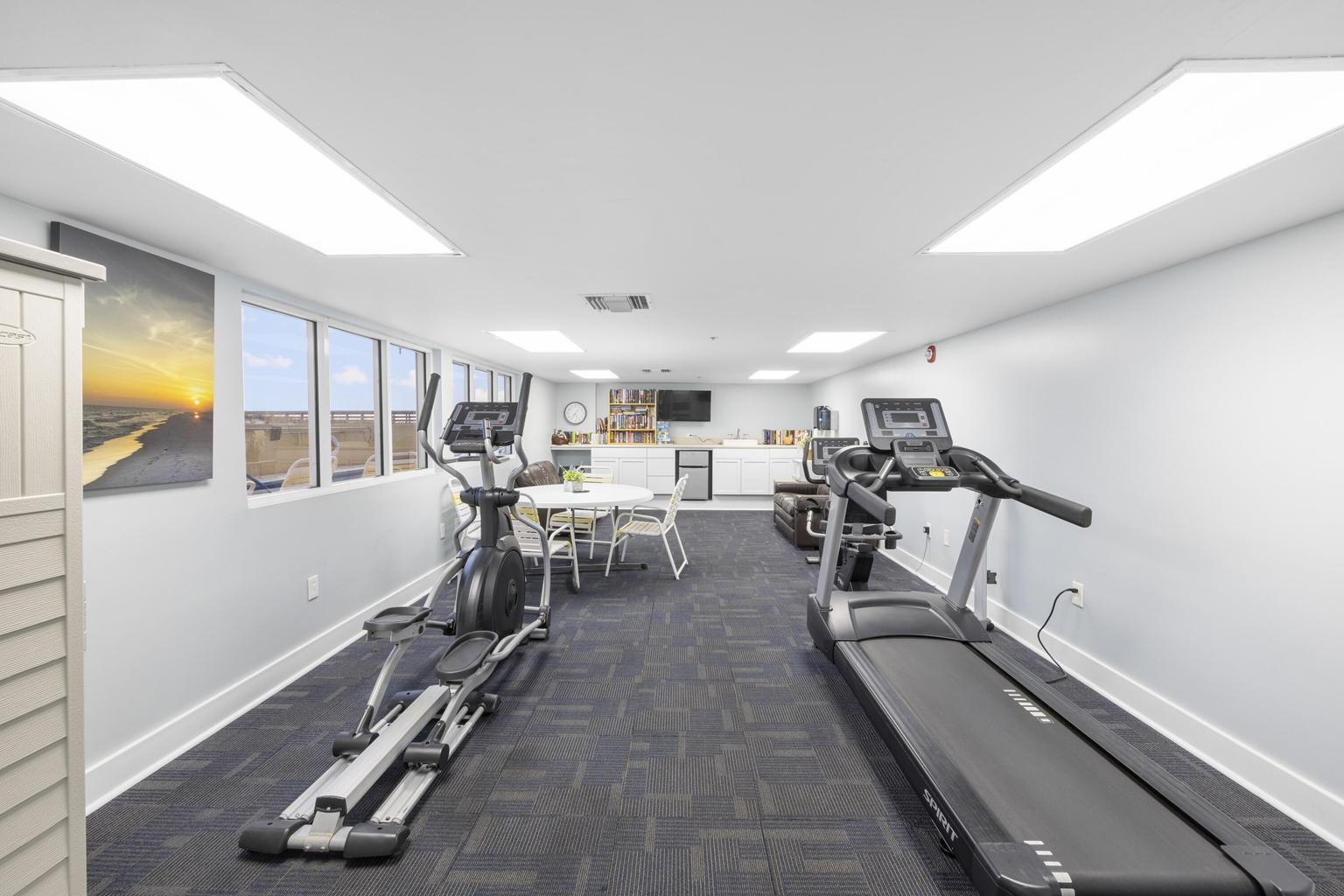 866 Santa Rosa Boulevard 105