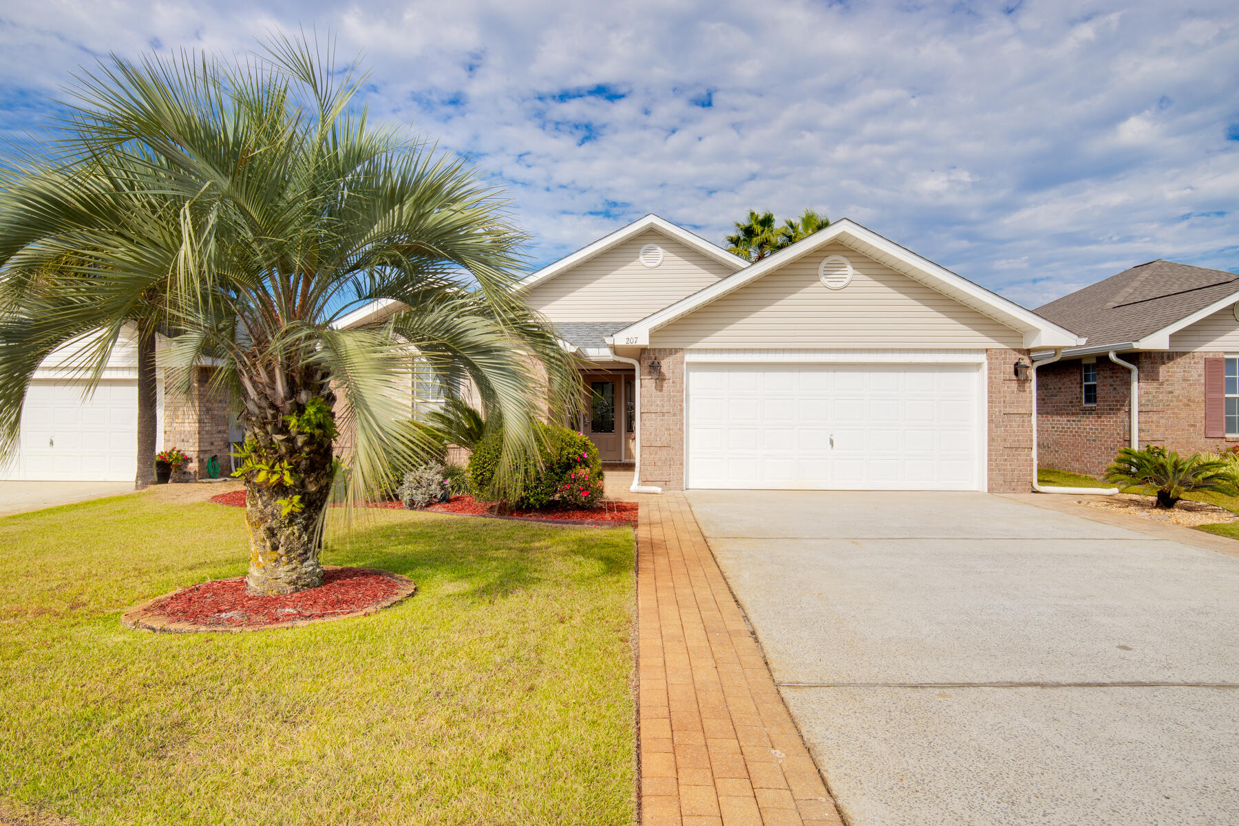 207 Sandy Cay Drive