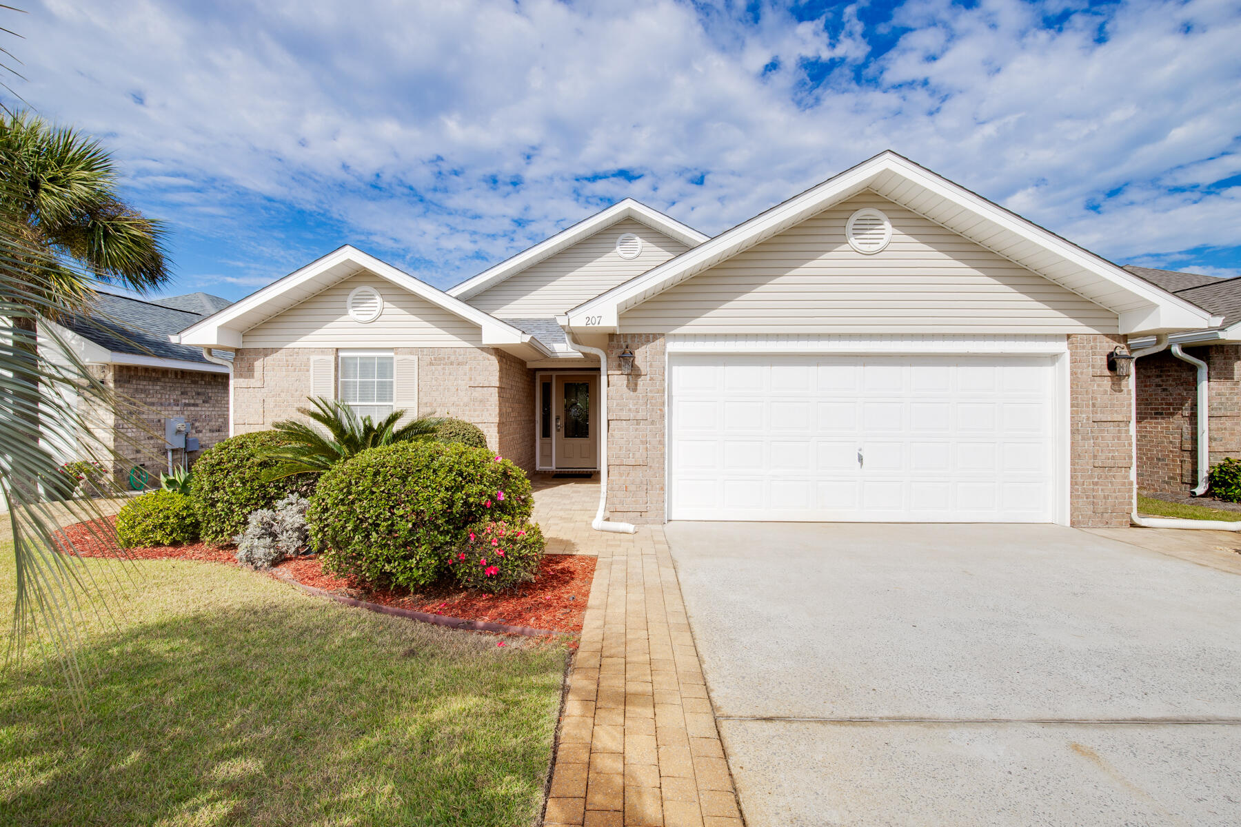 207 Sandy Cay Drive