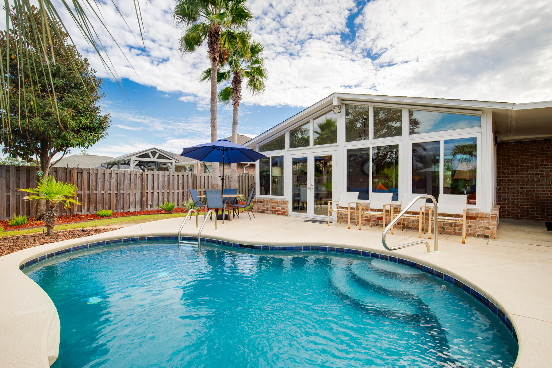 207 Sandy Cay Drive
