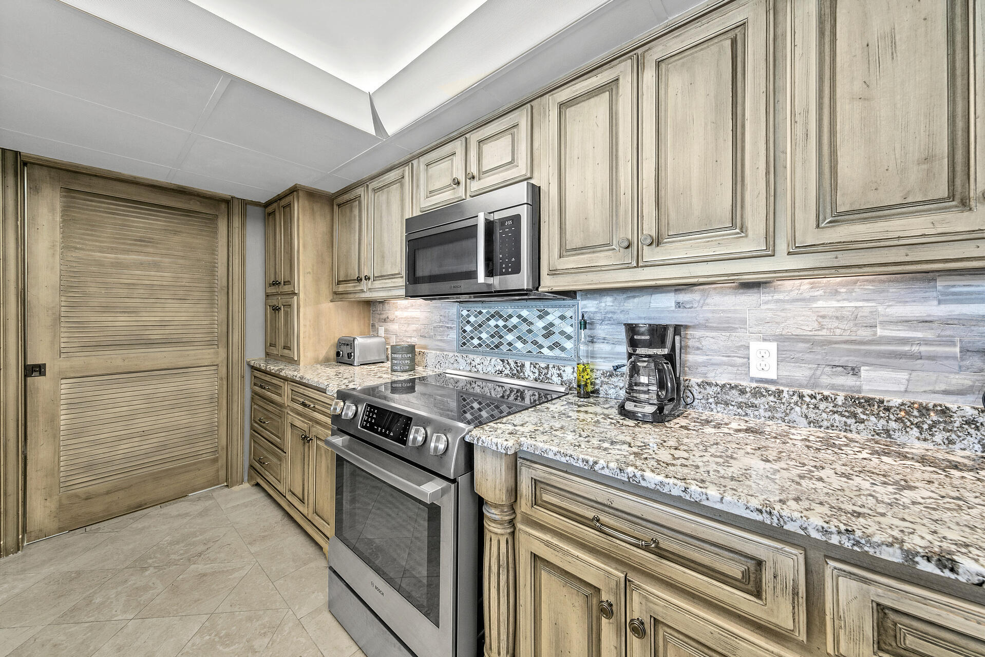 10513 Front Beach Road, UNIT 303