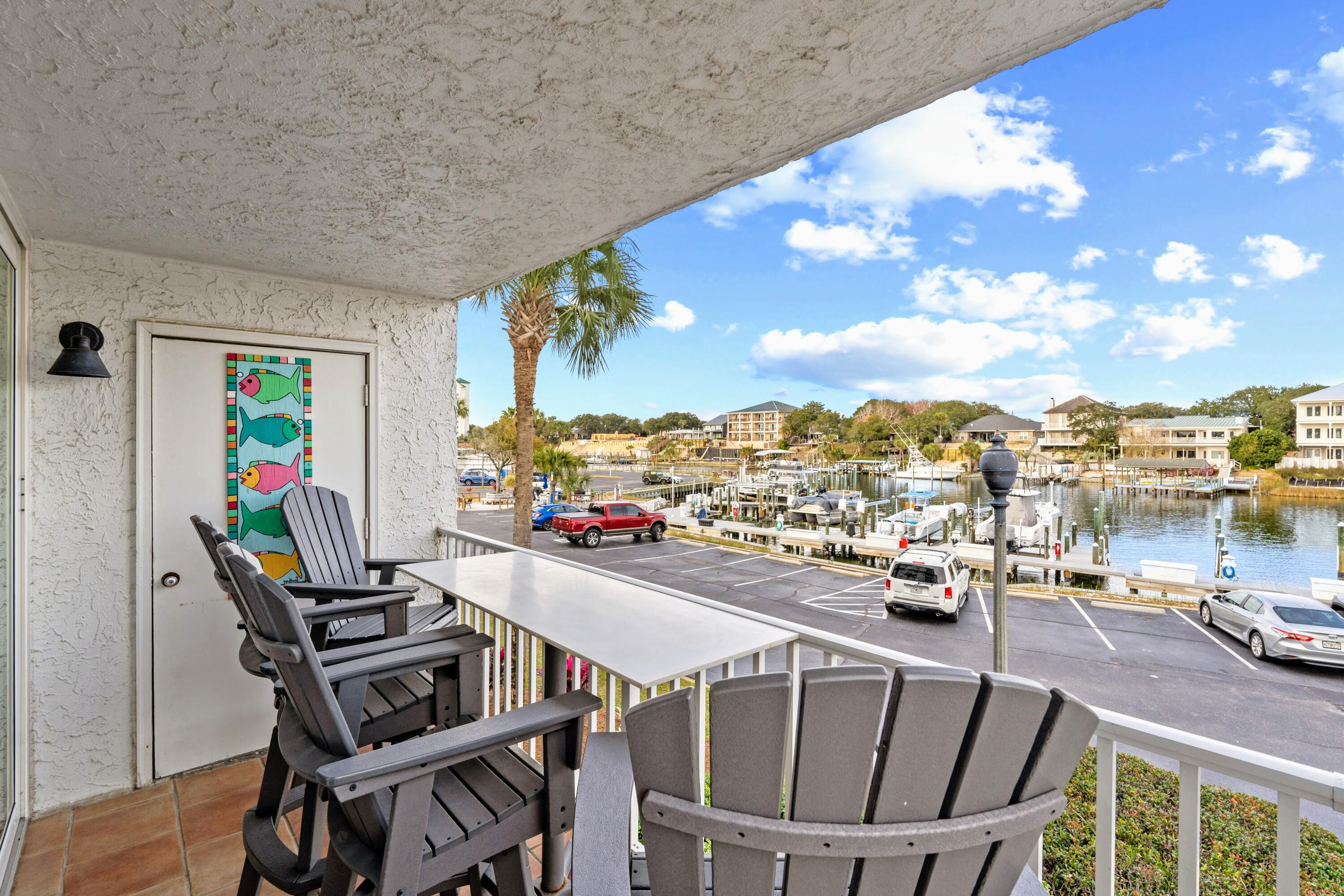 30 Moreno Point Road, UNIT 201C