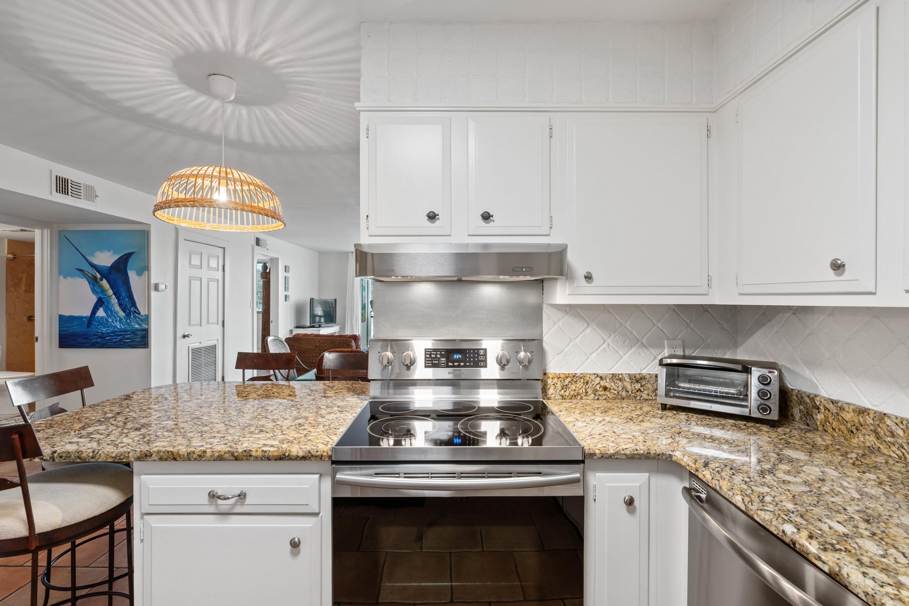 30 Moreno Point Road, UNIT 201C