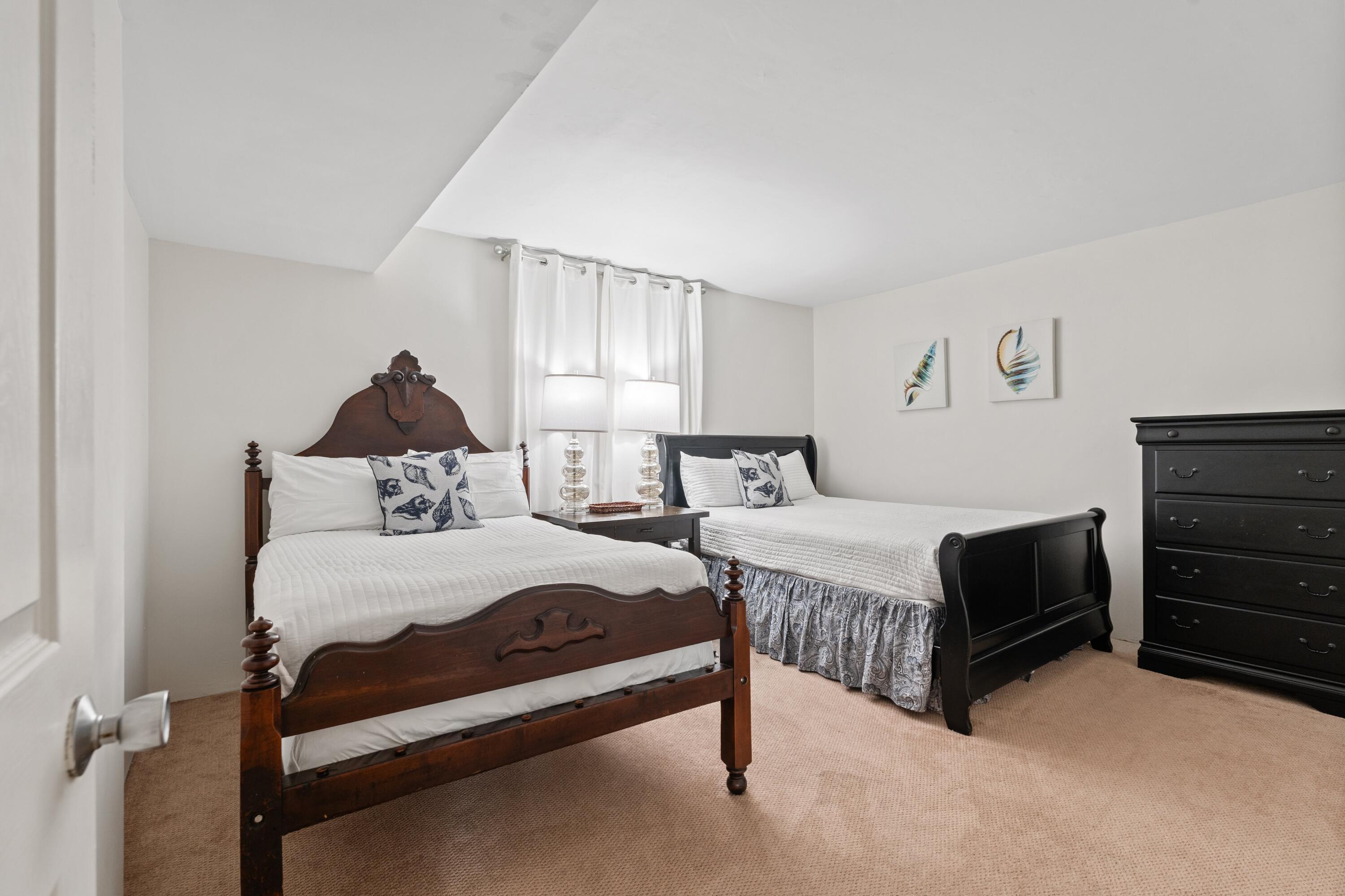 30 Moreno Point Road, UNIT 201C