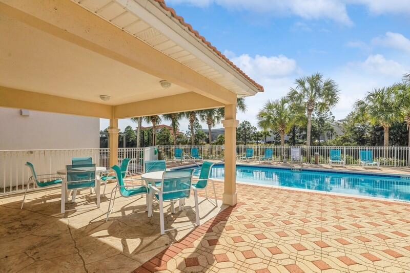 242 Calusa Boulevard