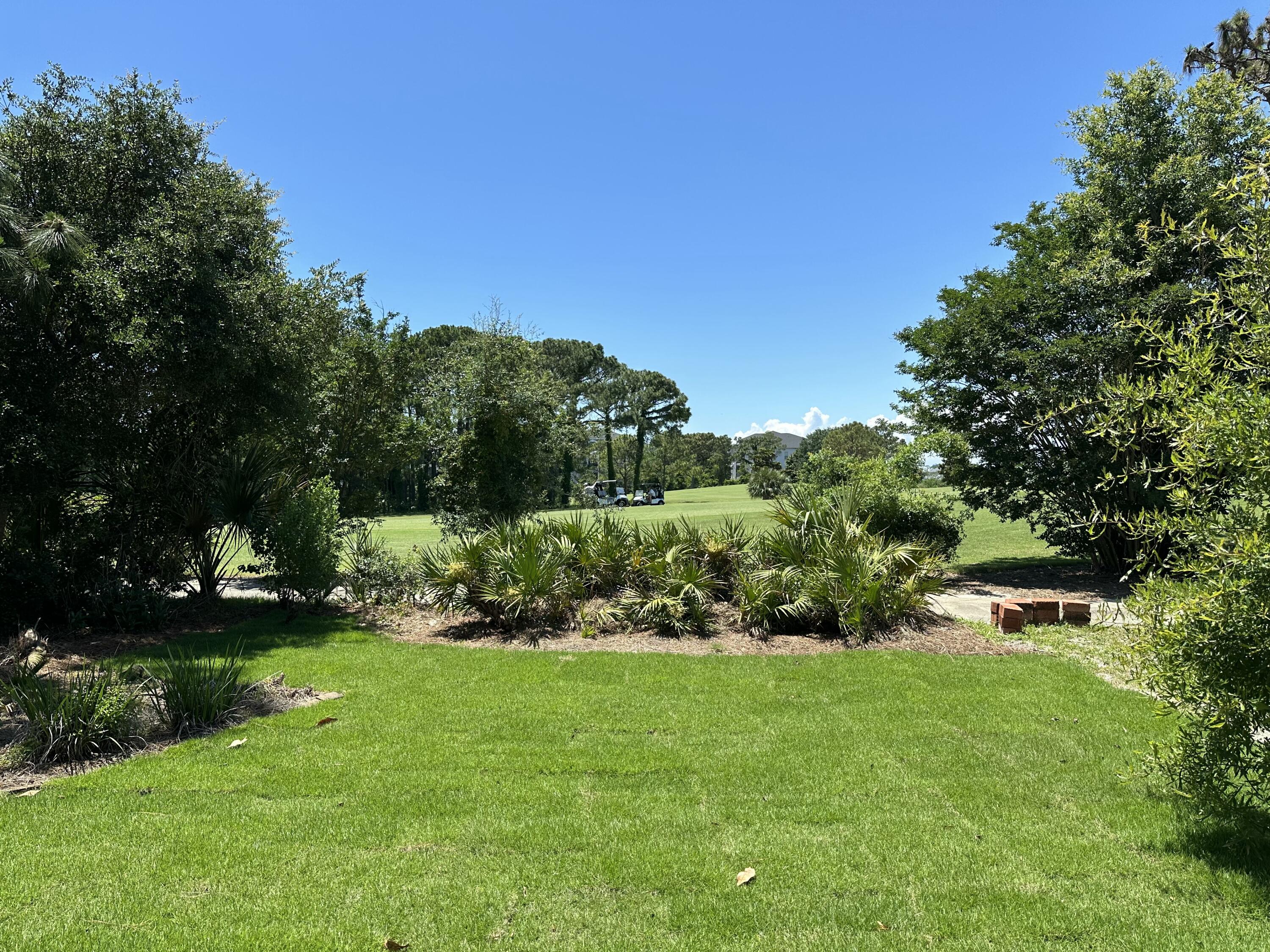 242 Calusa Boulevard