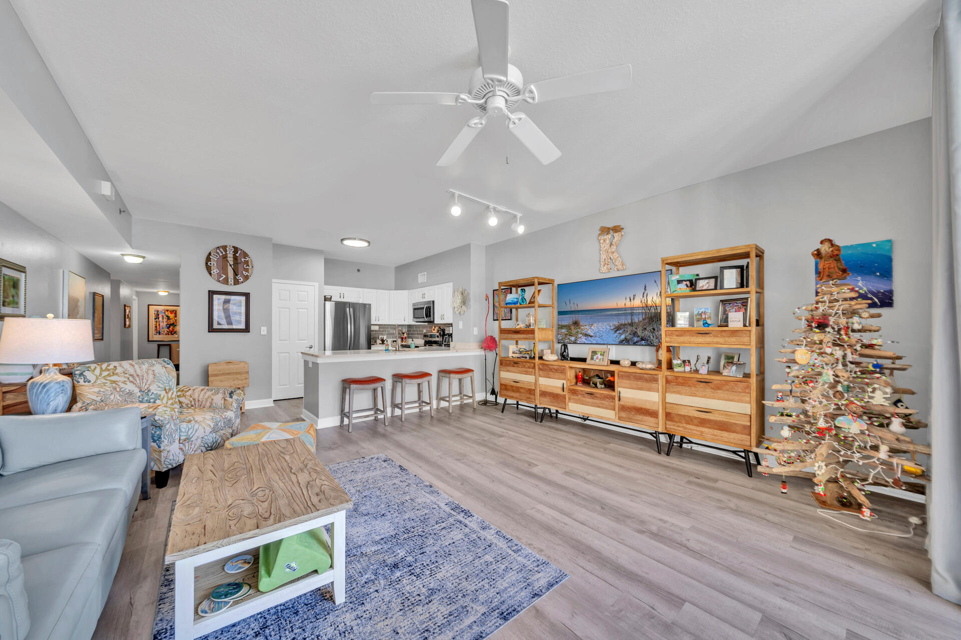 9900 S Thomas Drive, UNIT 1524