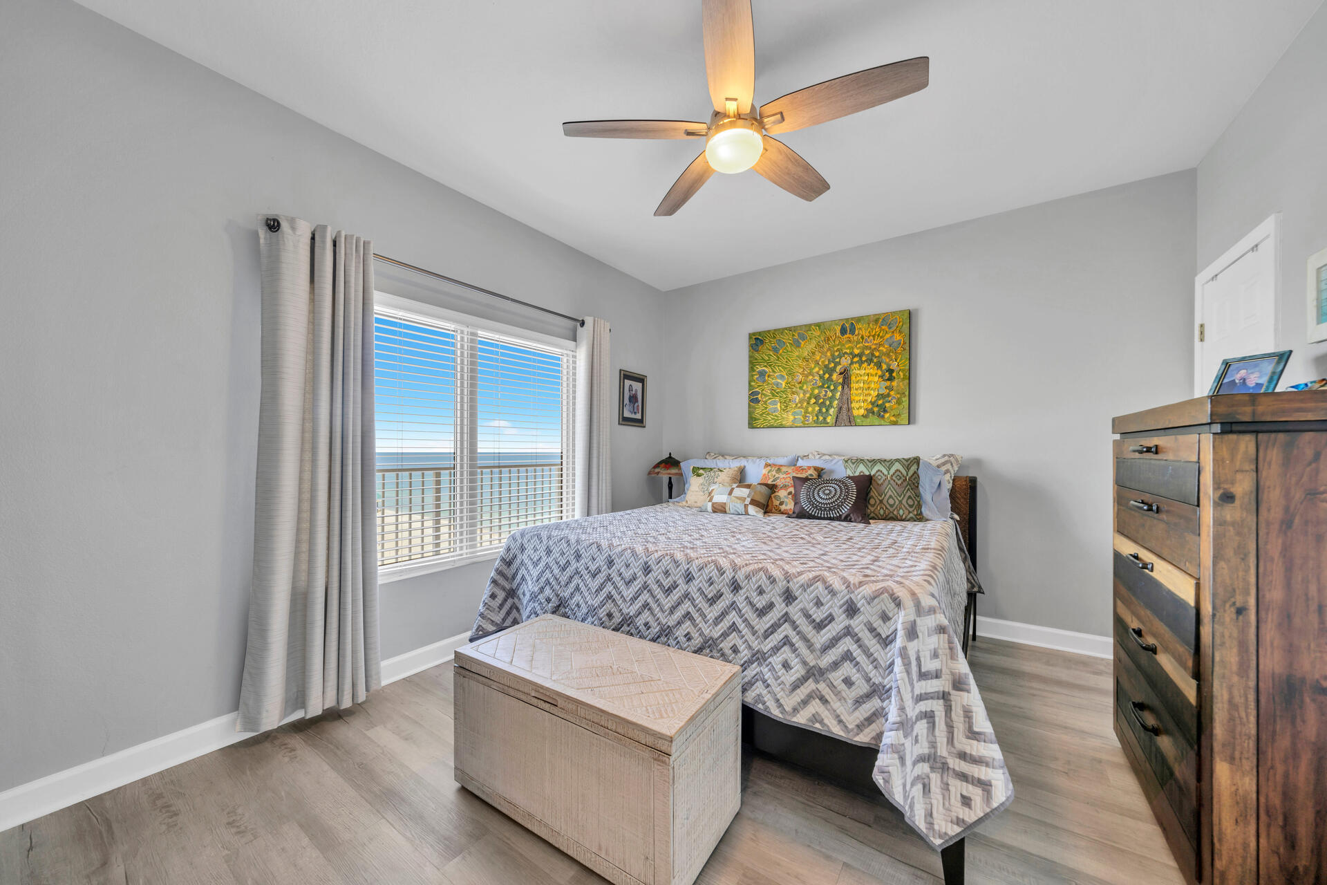 9900 S Thomas Drive, UNIT 1524