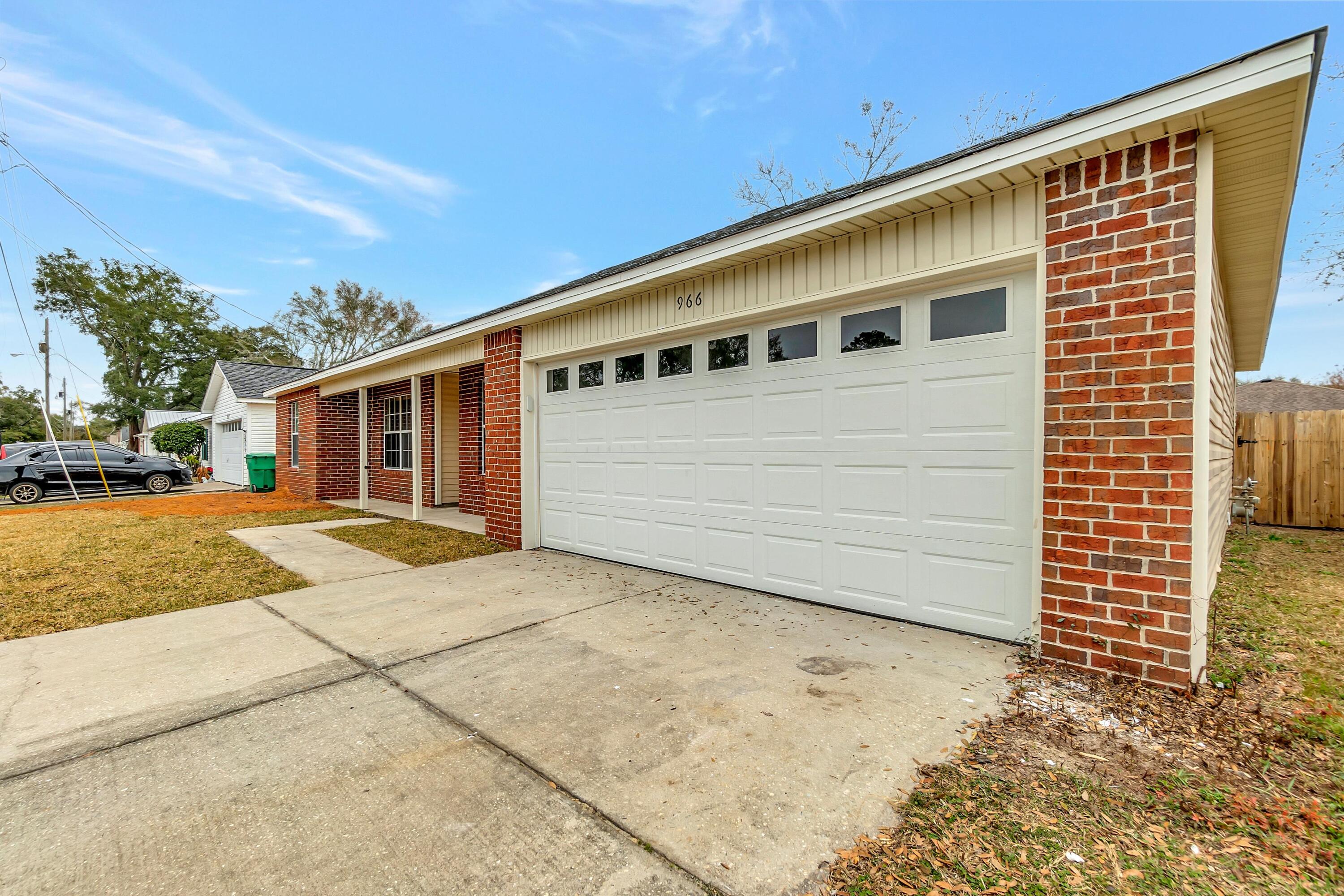 966 Pacific Silver Court