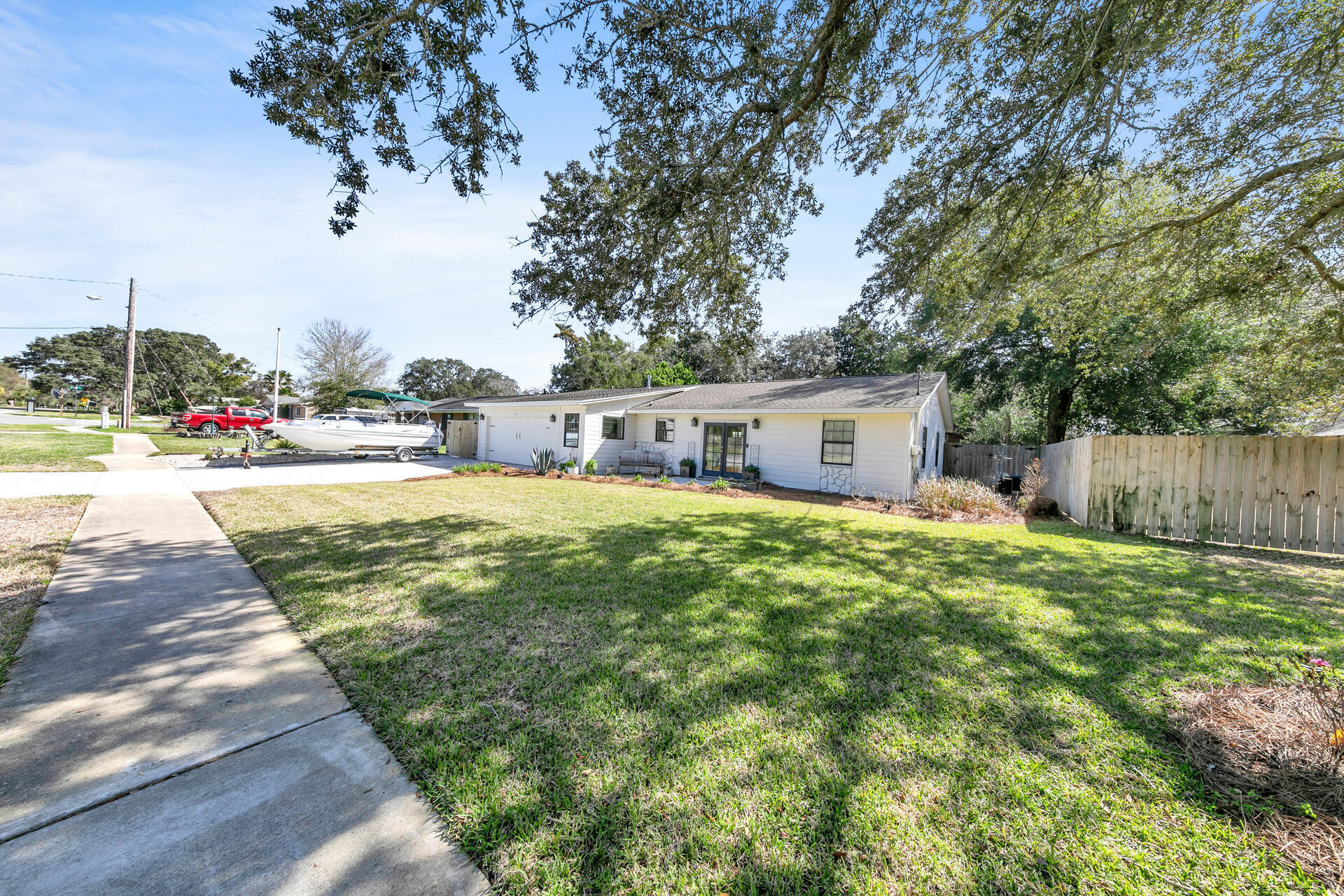 608 Main Street