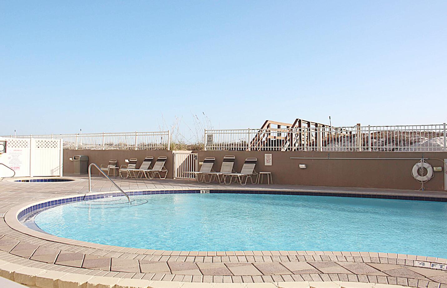 520 Santa Rosa Boulevard, 114