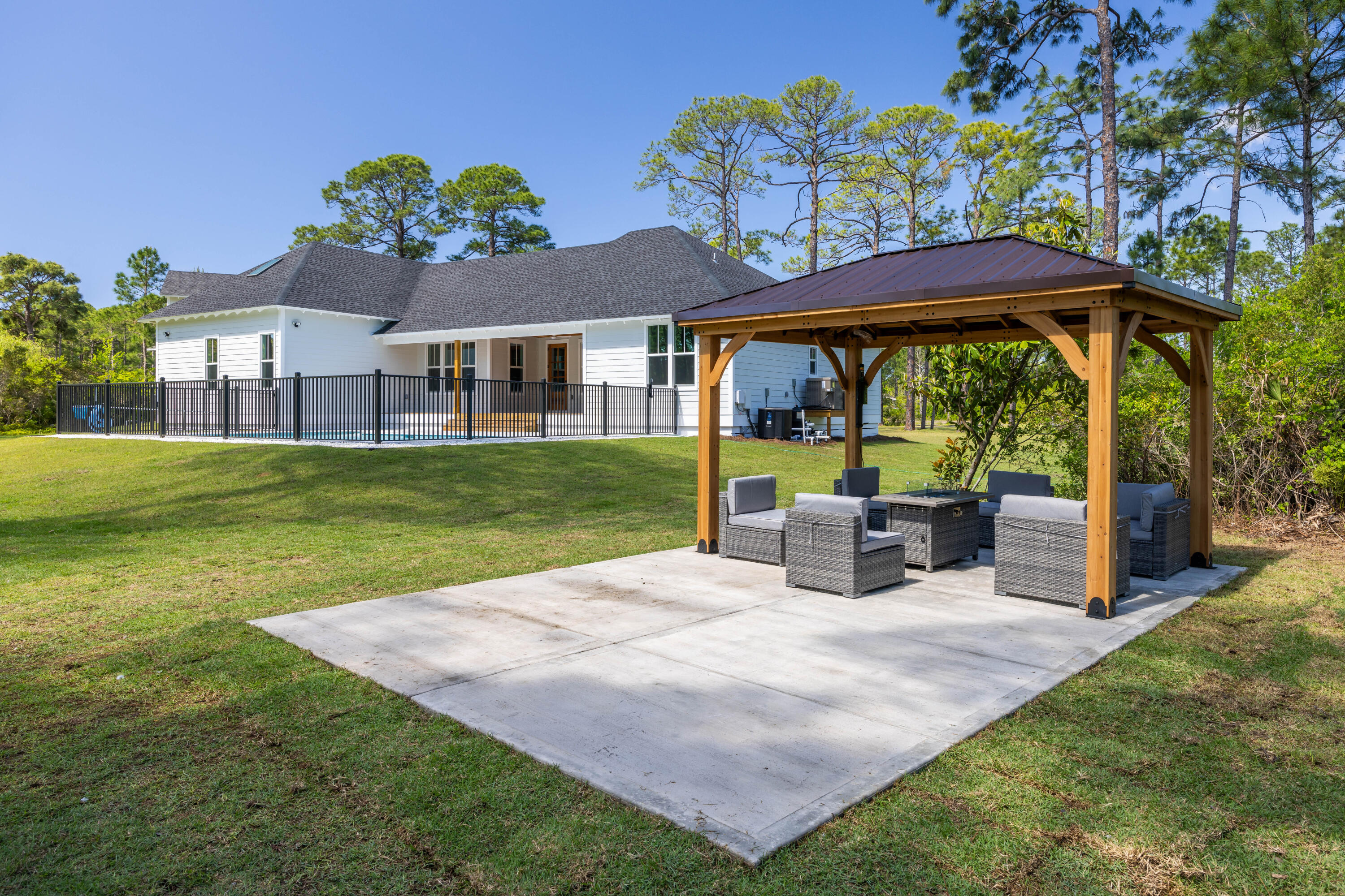1218 Don Bishop Road
