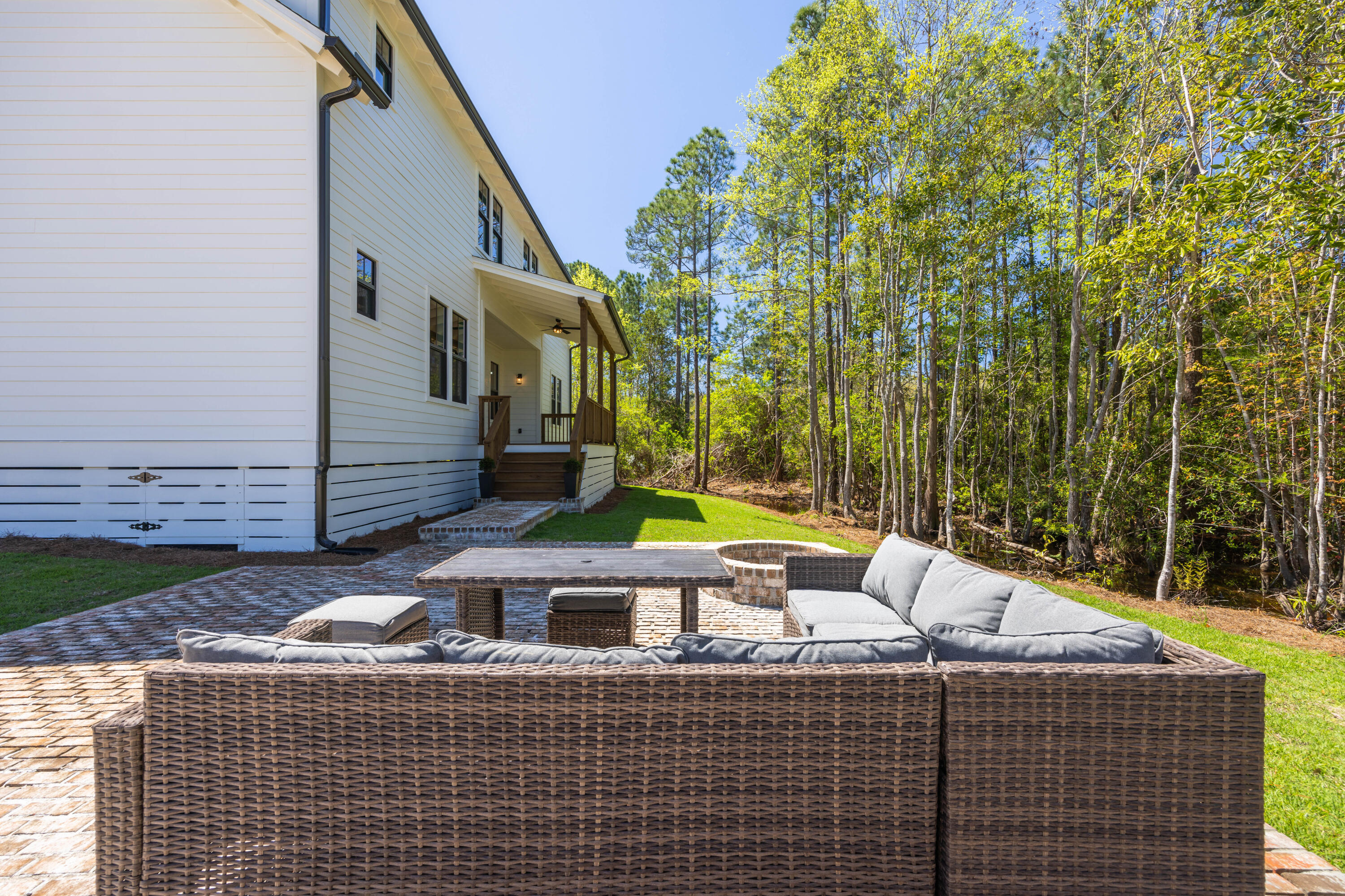 287 Peachtree Circle