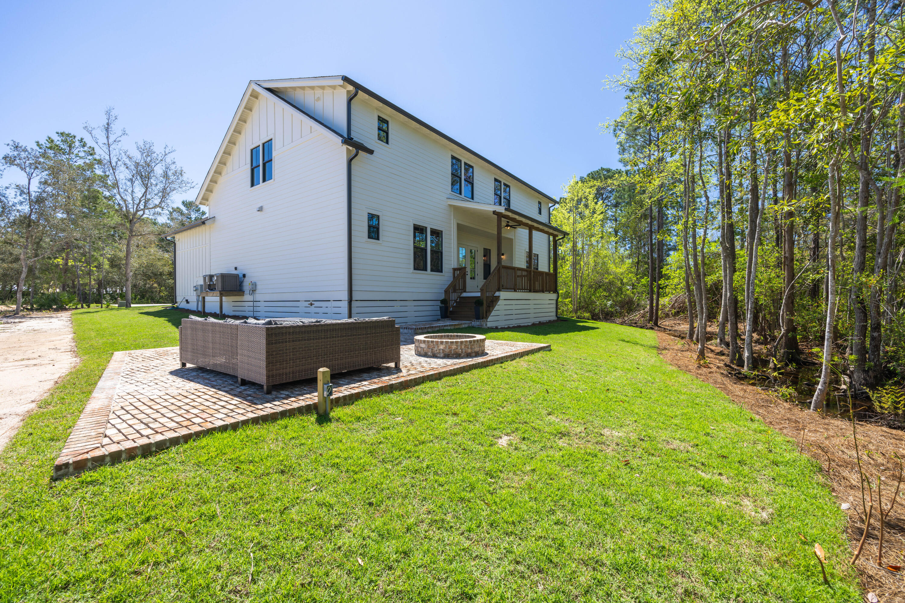 287 Peachtree Circle