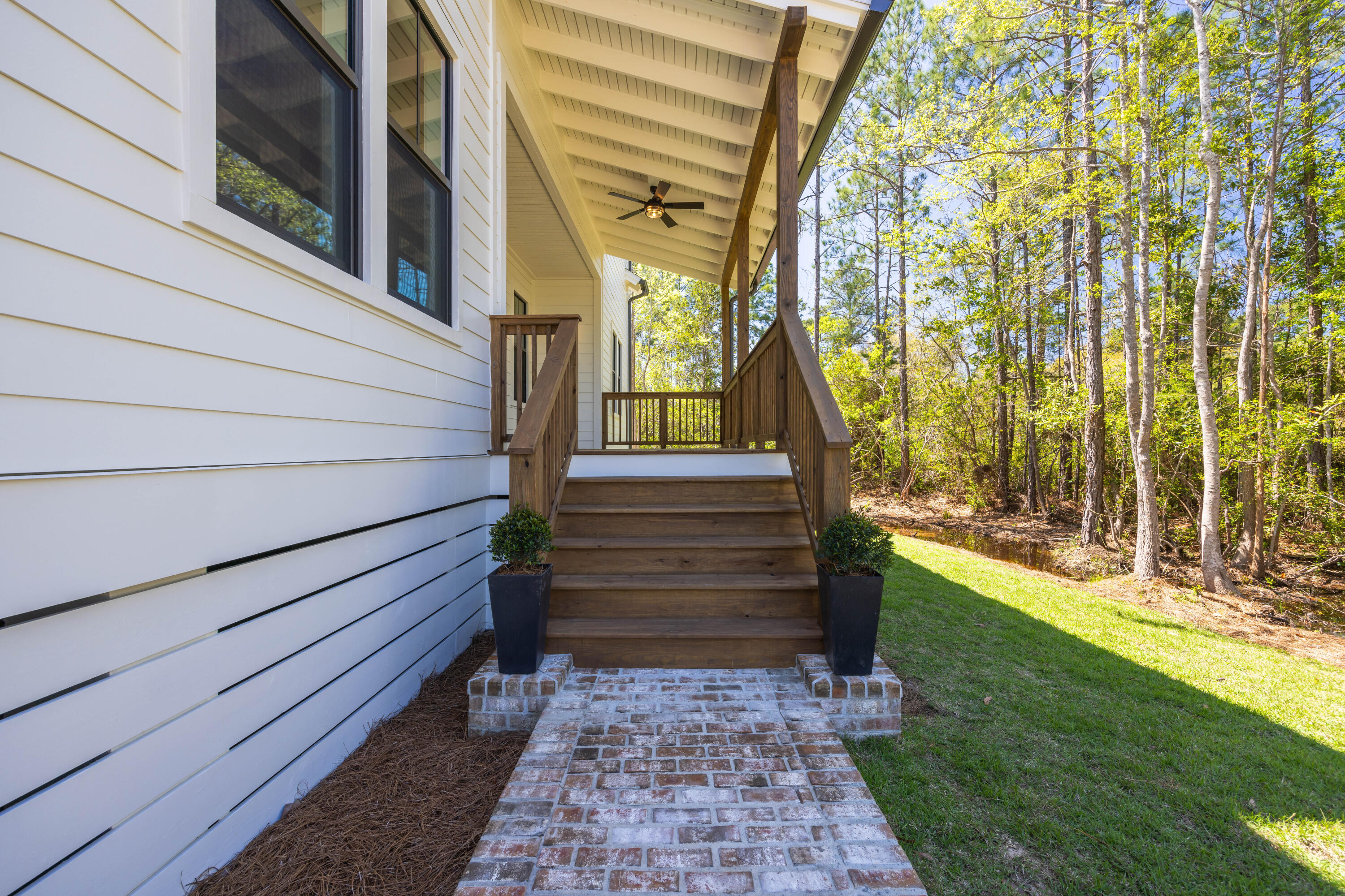 287 Peachtree Circle