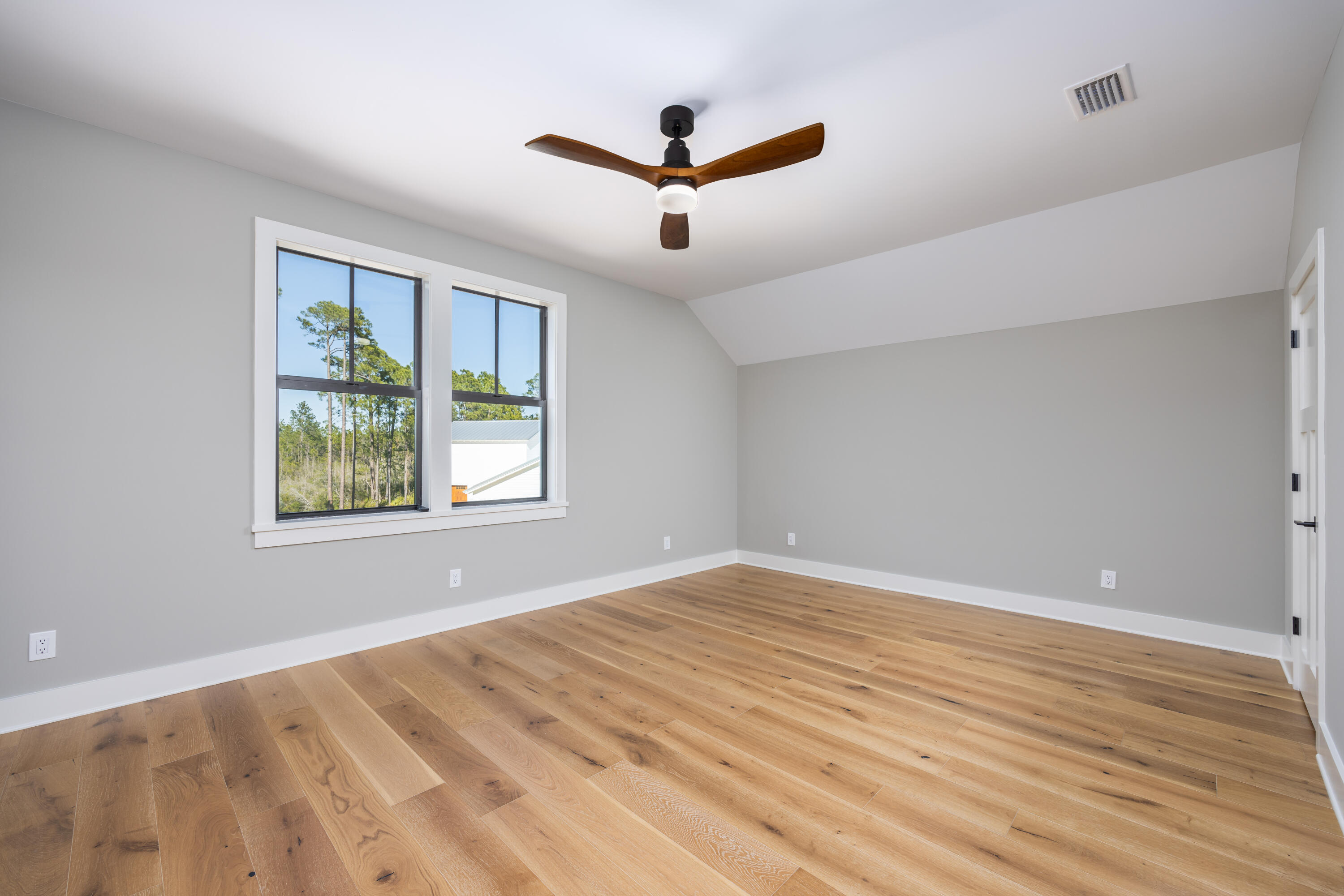 287 Peachtree Circle