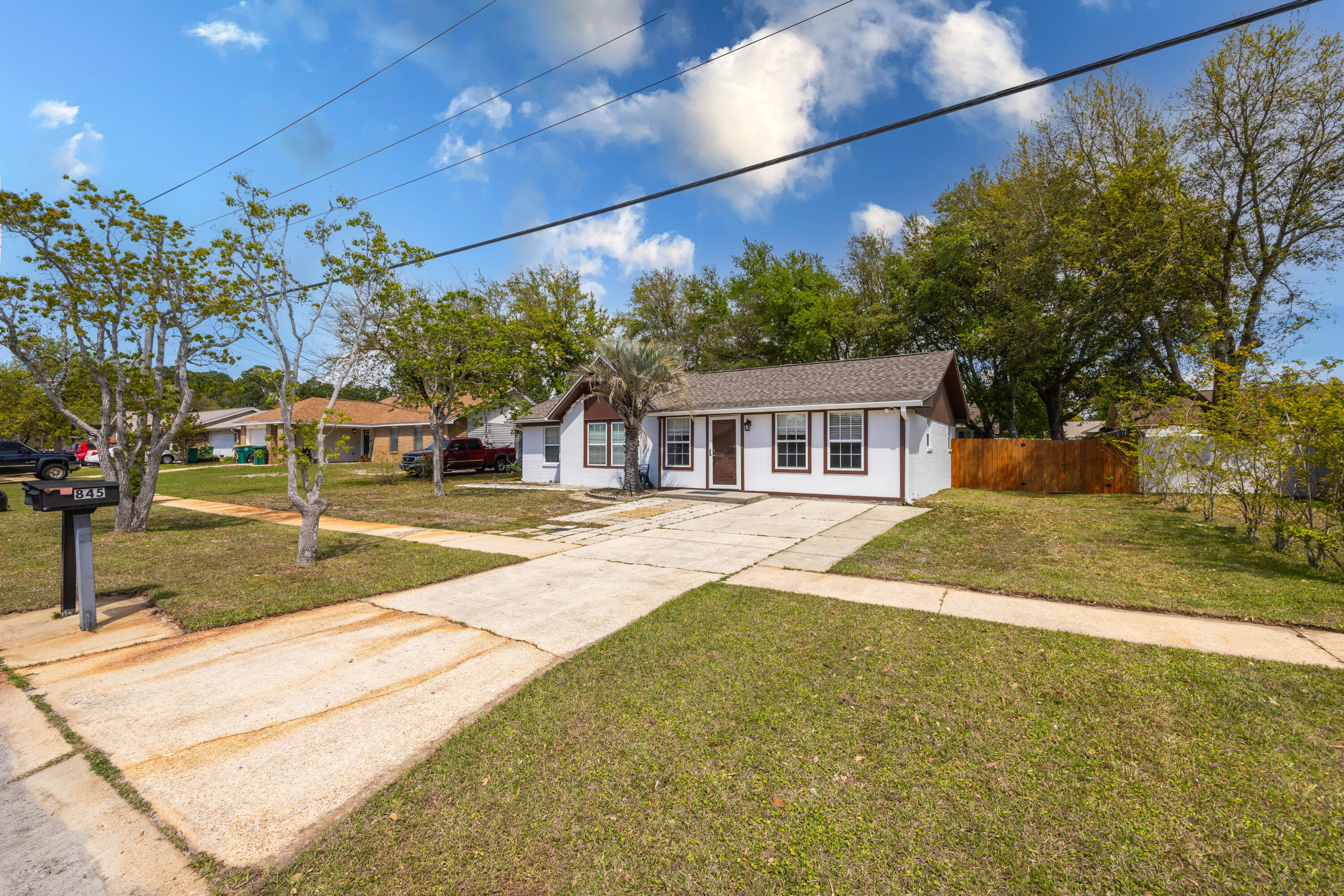 845 Blvd De L Orleans
