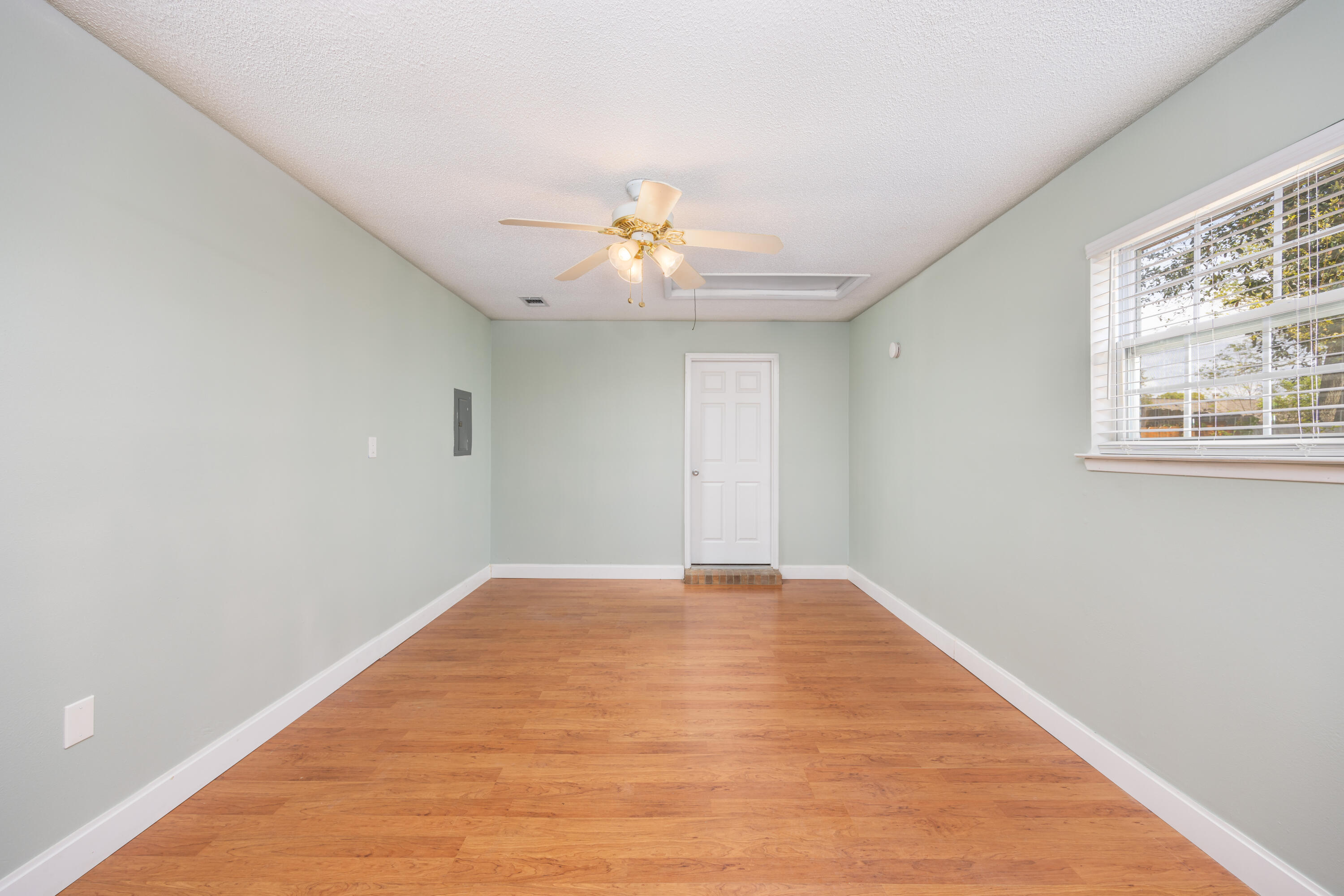 845 Blvd De L Orleans
