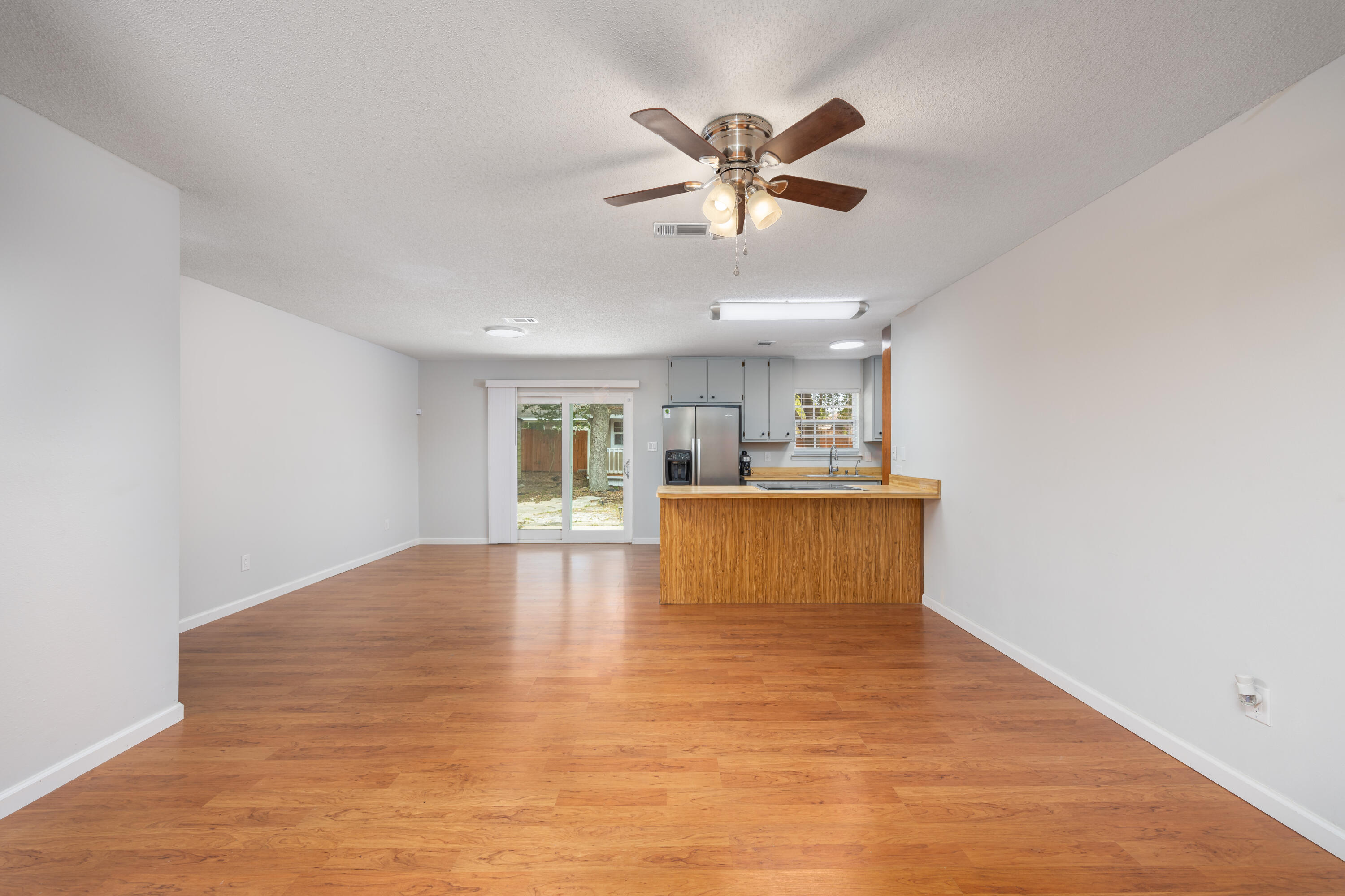 845 Blvd De L Orleans