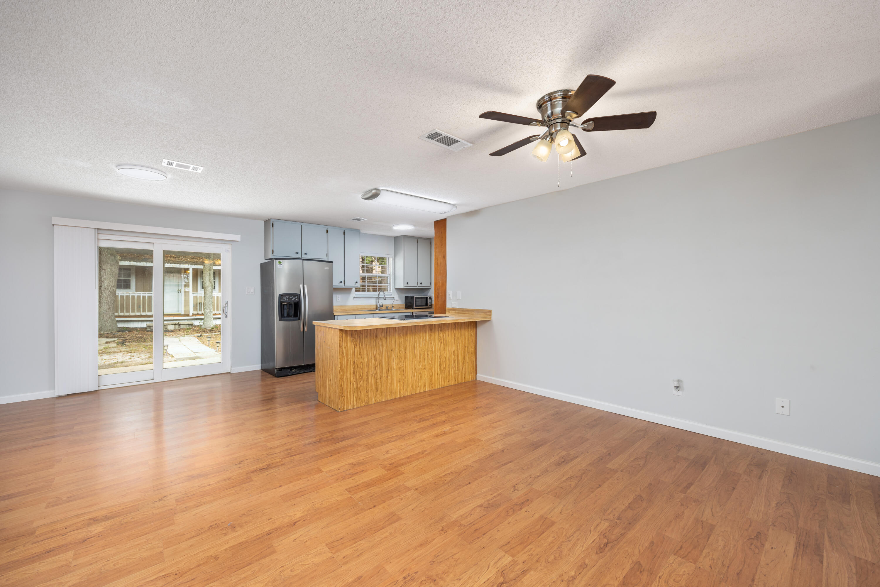 845 Blvd De L Orleans