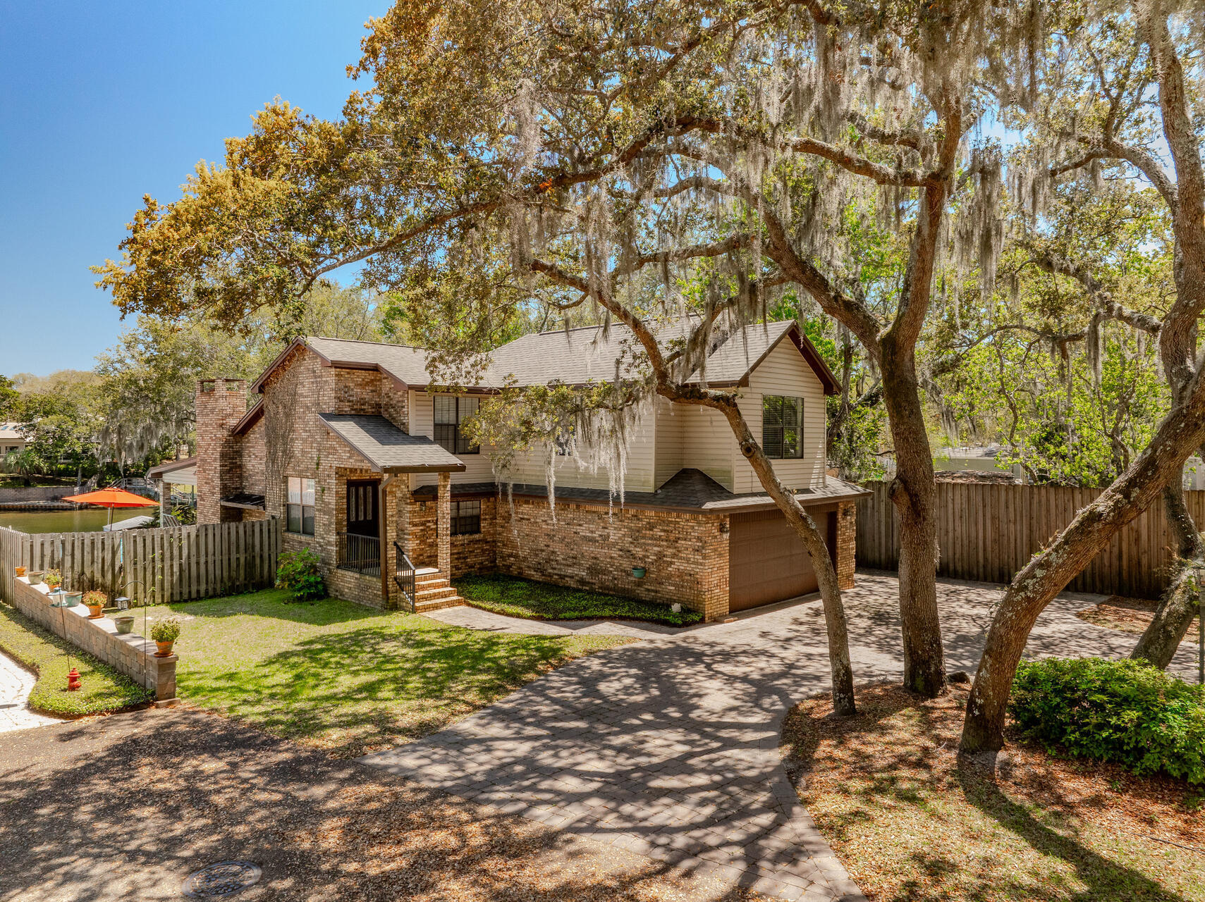 953 Zachary Lane