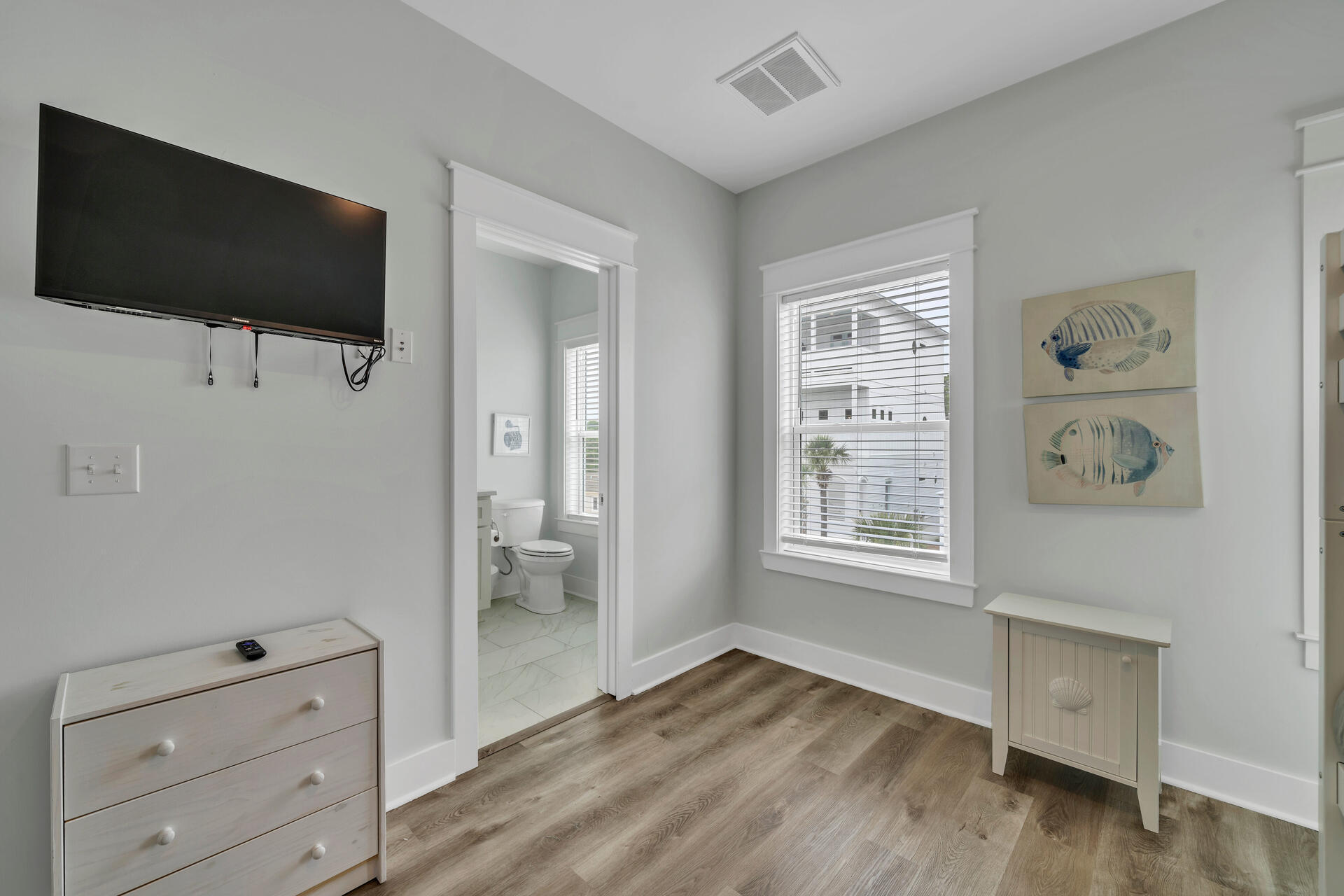 29 Serene Way