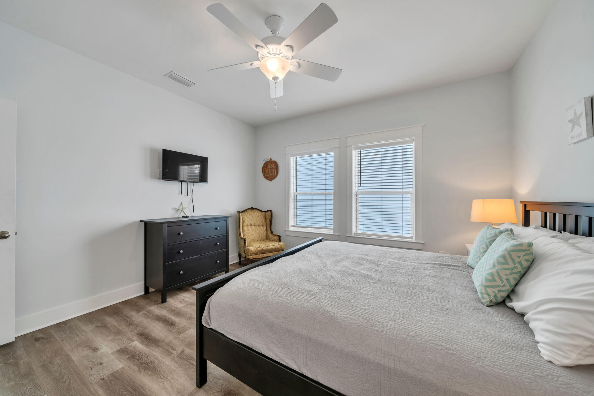 29 Serene Way